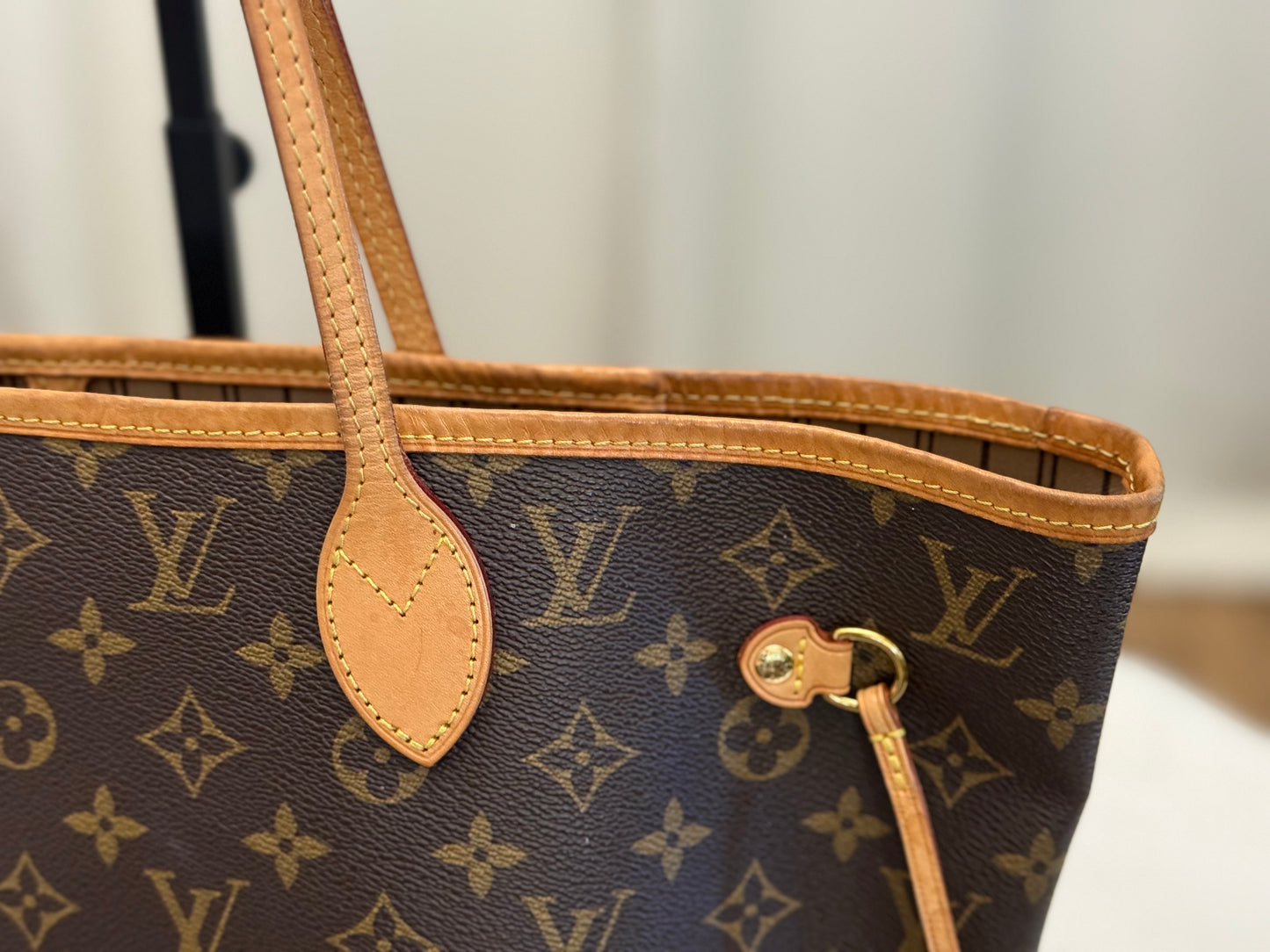 Louis Vuitton Neverfull MM Mono Beige
