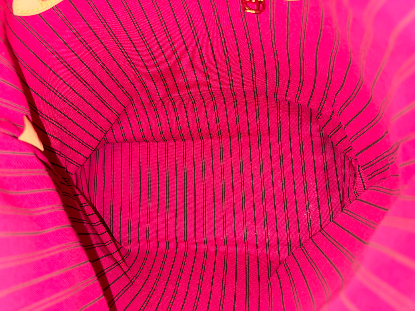 Louis Vuitton Delightful MM Mono Pivoine