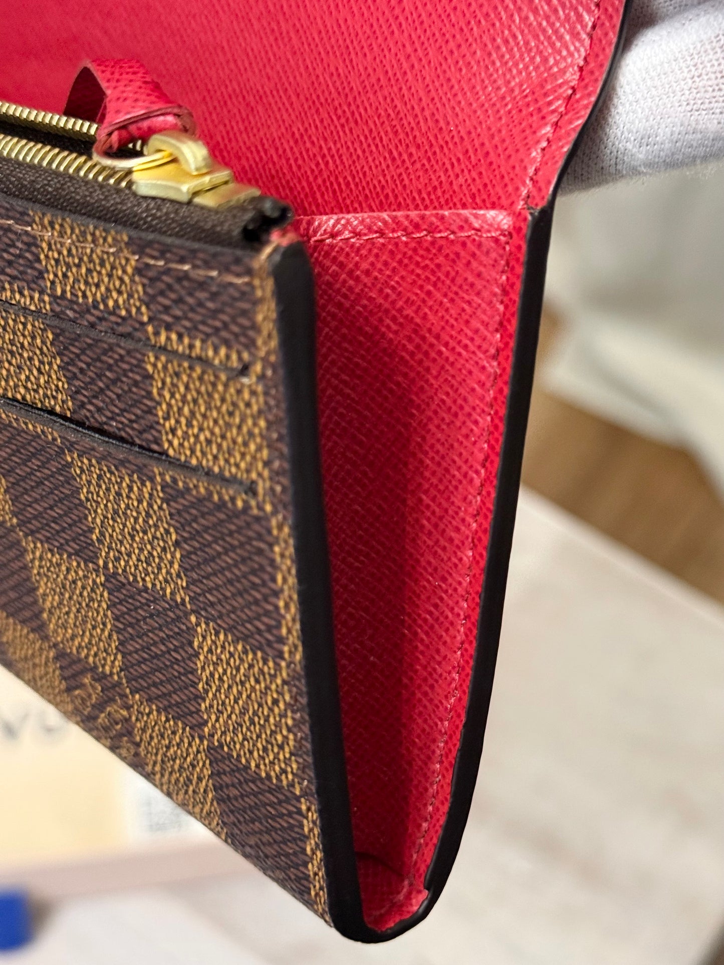 Louis Vuitton Emilie Wallet DE Cerise