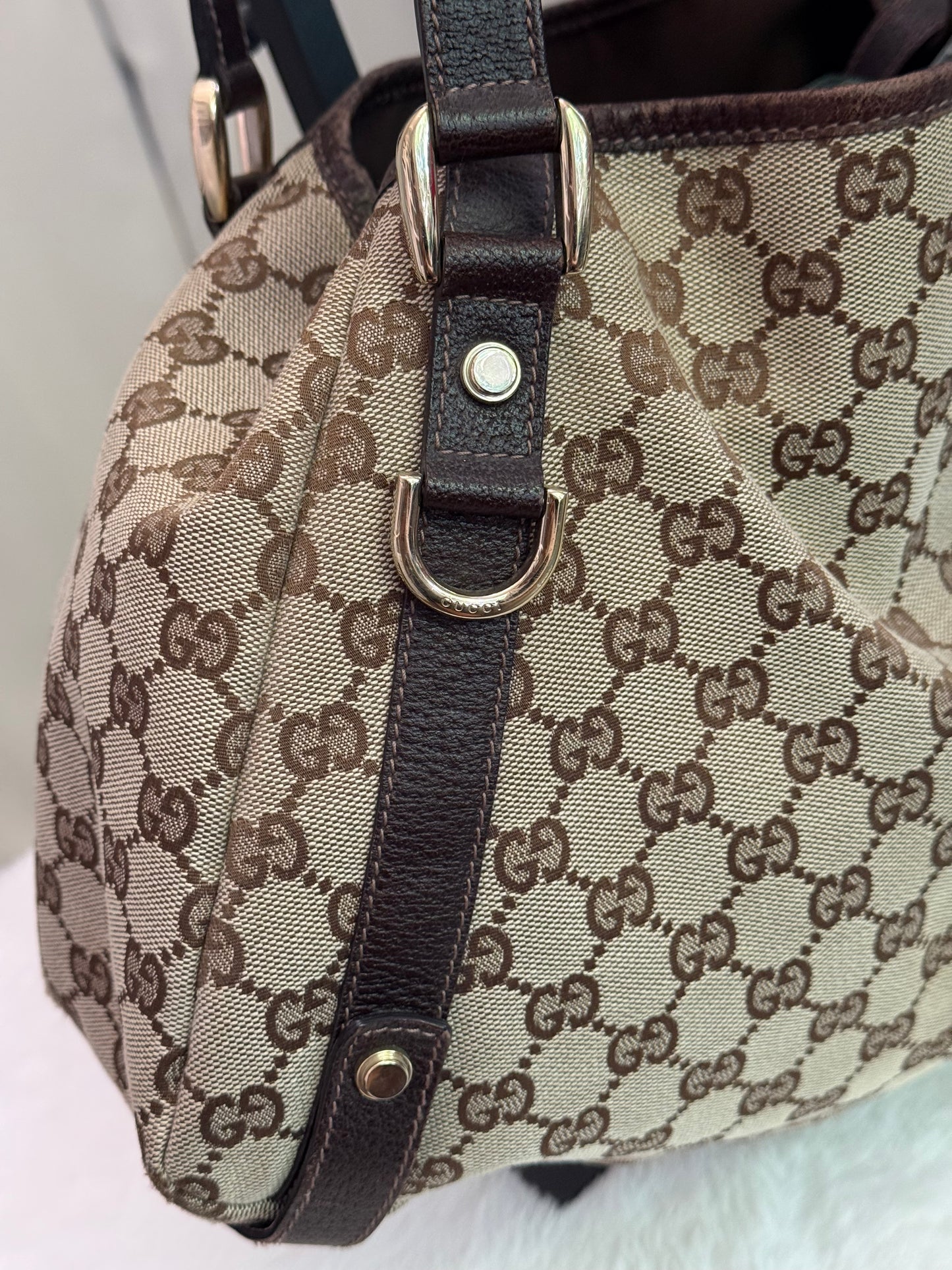Gucci Medium Abbey Shoulder Bag