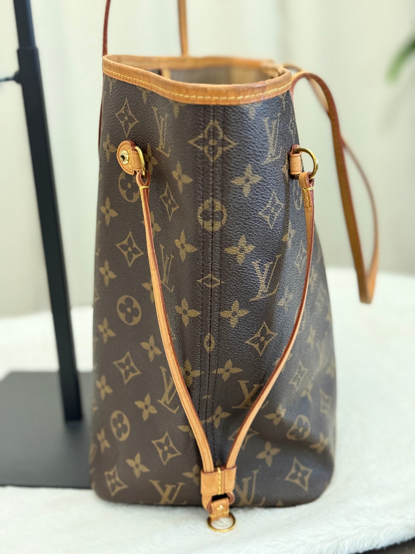 Louis Vuitton Neverfull MM Mono Beige