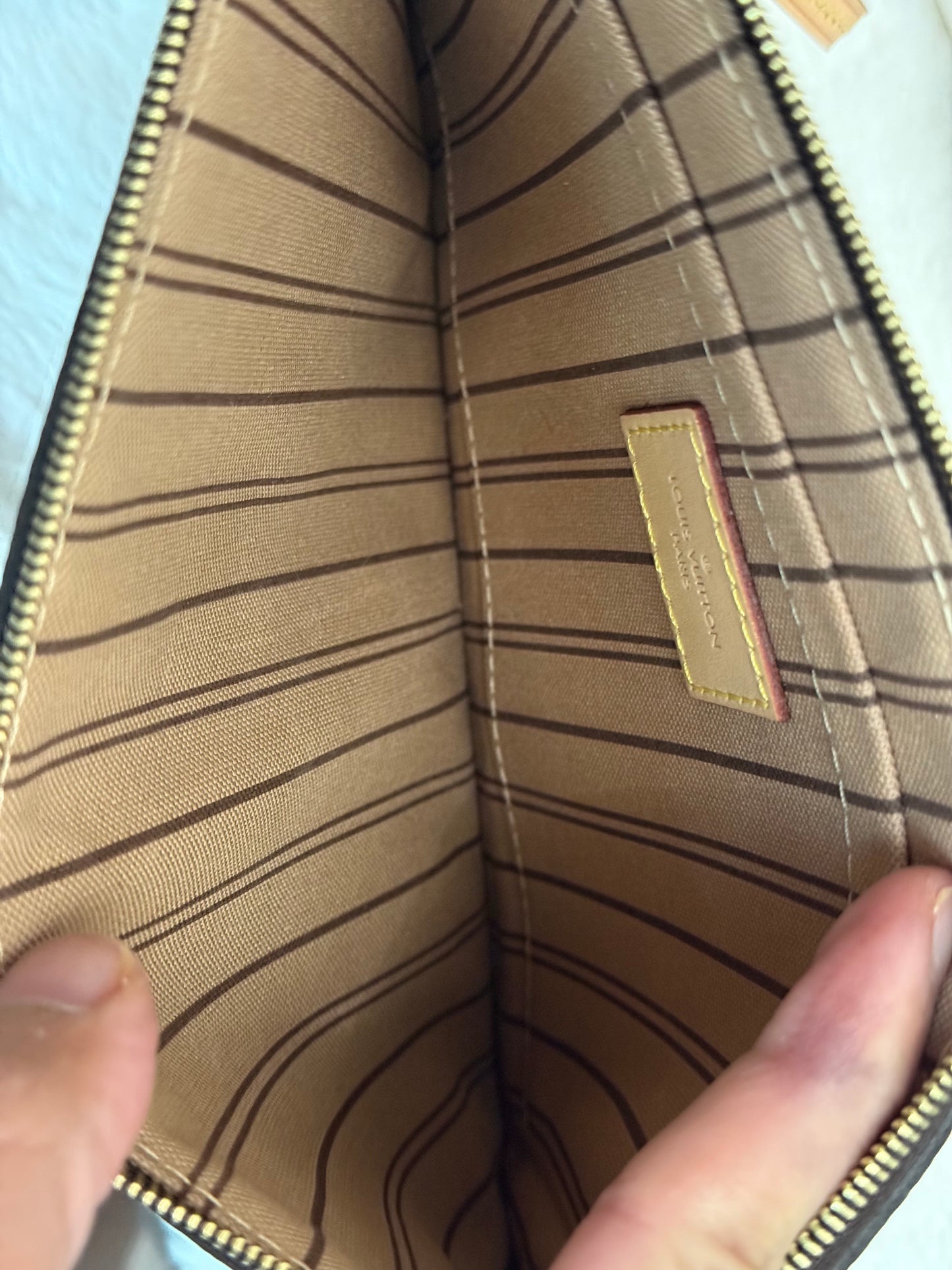 Louis Vuitton Neverfull MM Mono Bag and Pouch Set