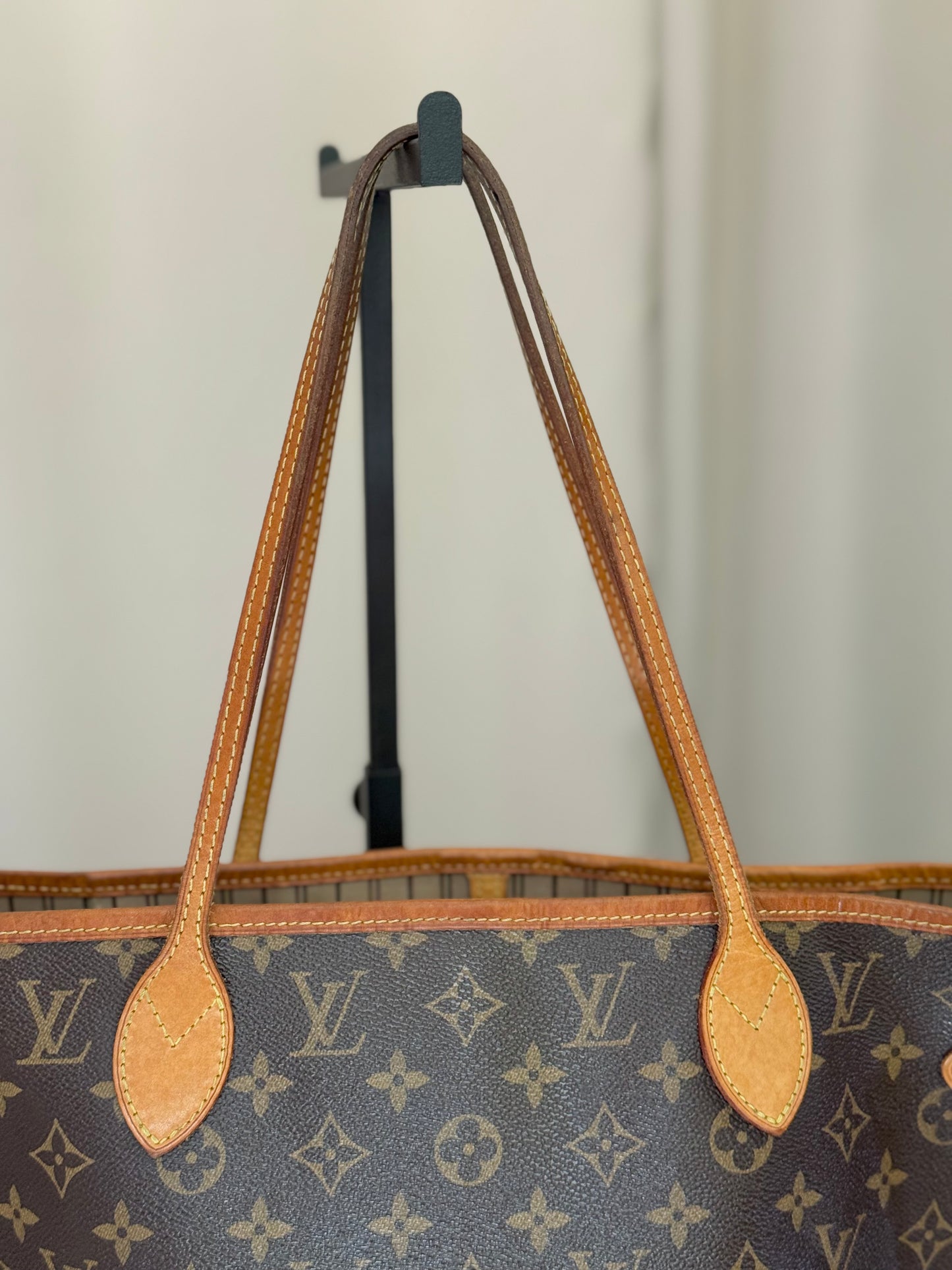 Louis Vuitton Neverfull MM Mono Beige