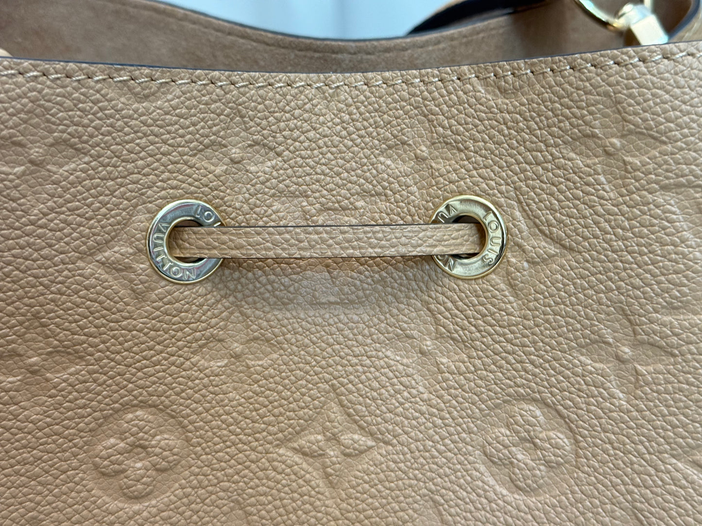 Louis Vuitton Neonoe MM Empreinte Arizona