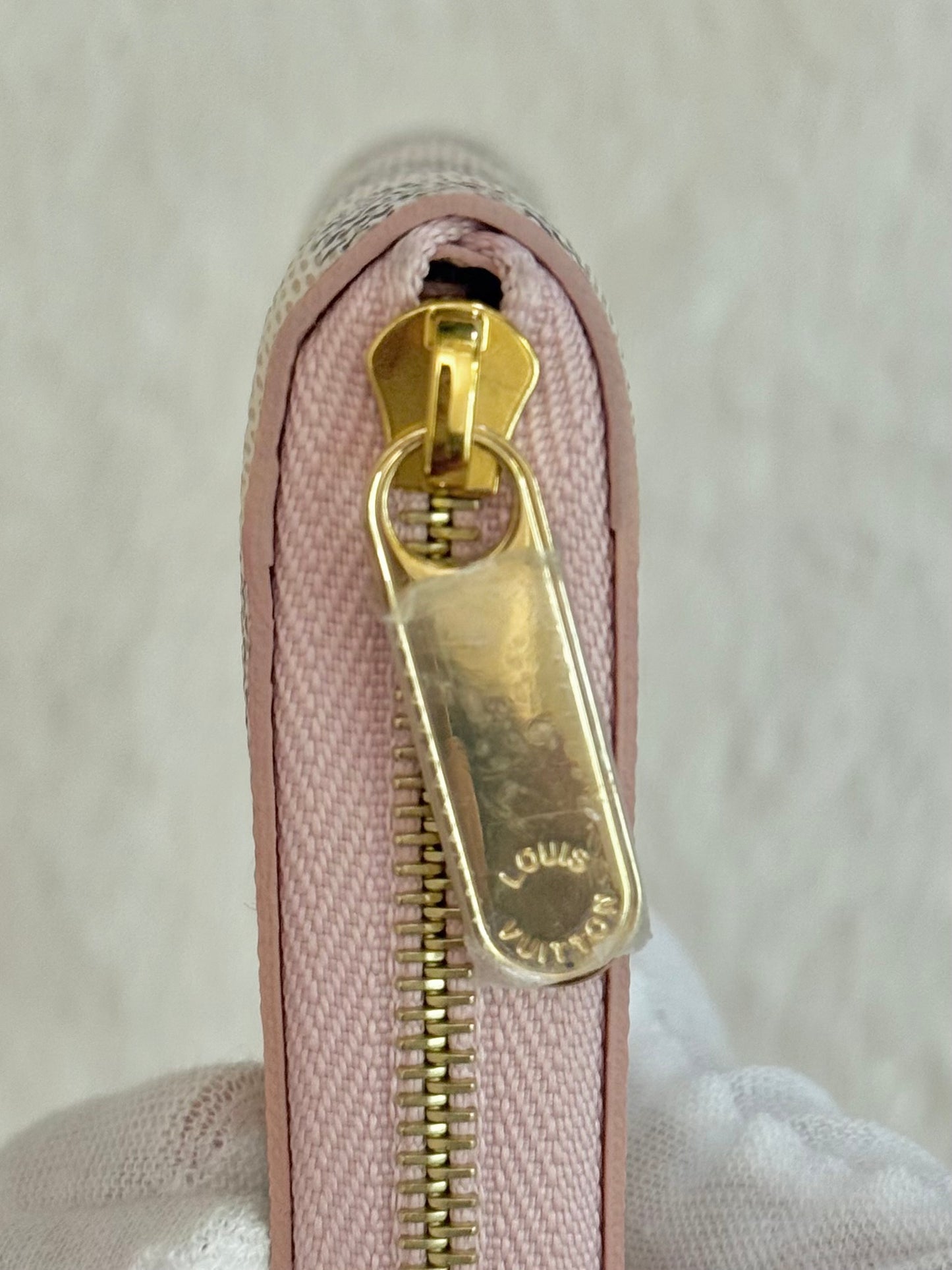 Louis Vuitton Zippy Coin Purse Damier Azur Rose Ballerine