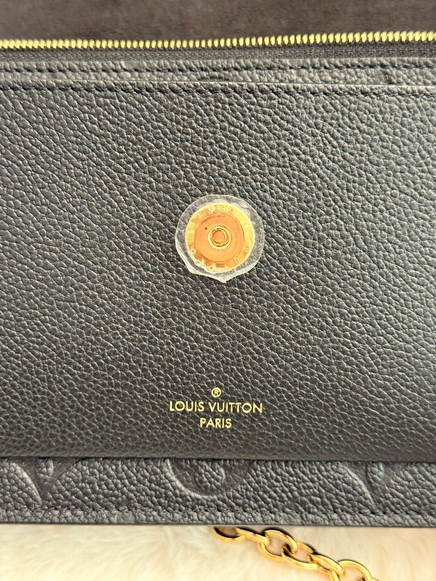 Louis Vuitton Vavin Chain Wallet Mono Empreinte Noir/Black