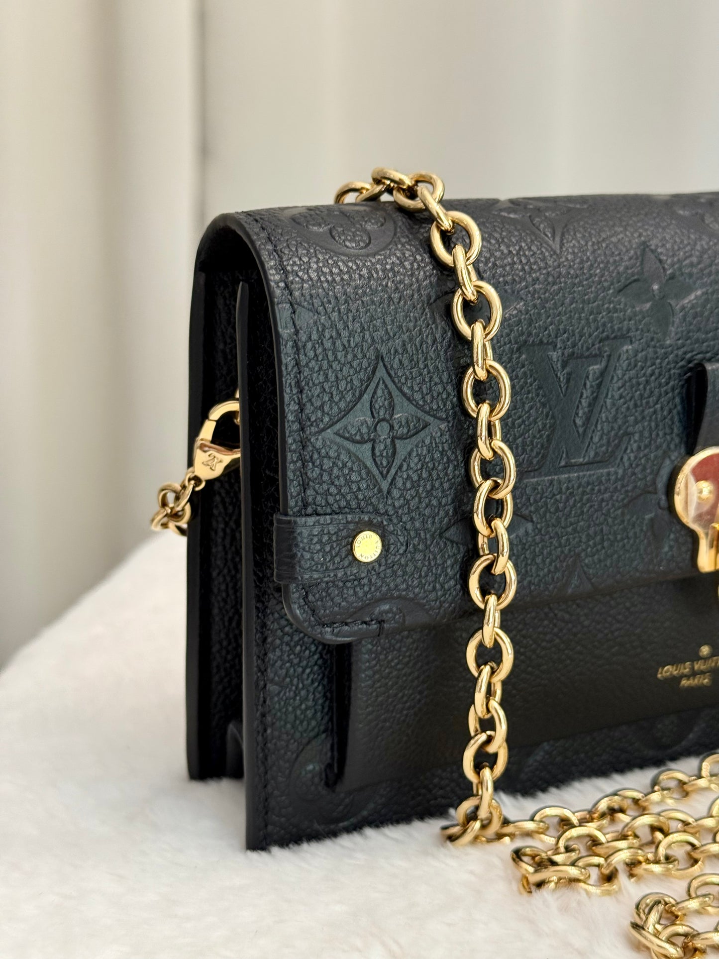 Louis Vuitton Vavin Chain Wallet Mono Empreinte Noir/Black