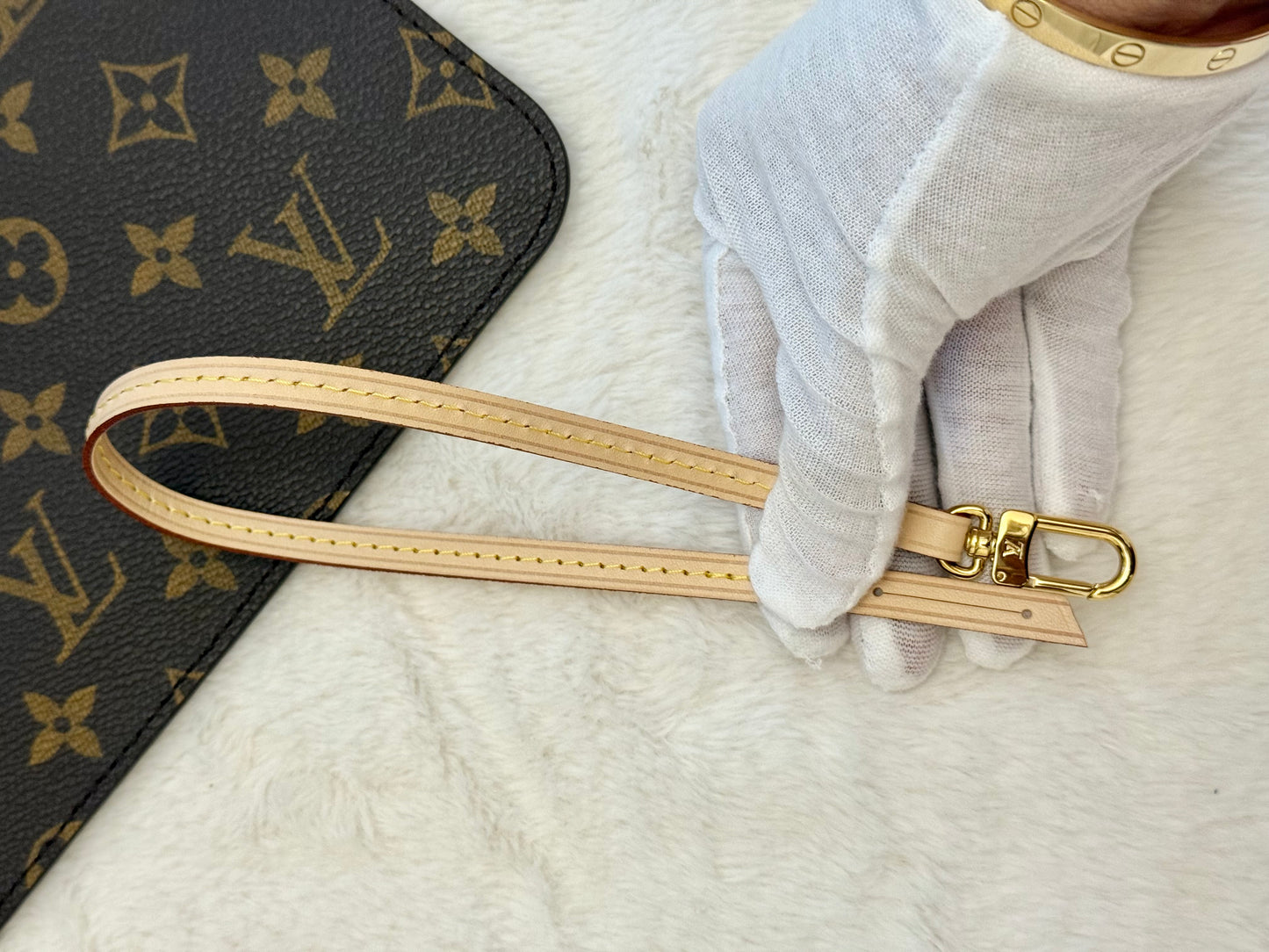 Louis Vuitton Neverfull MM Mono Cerise