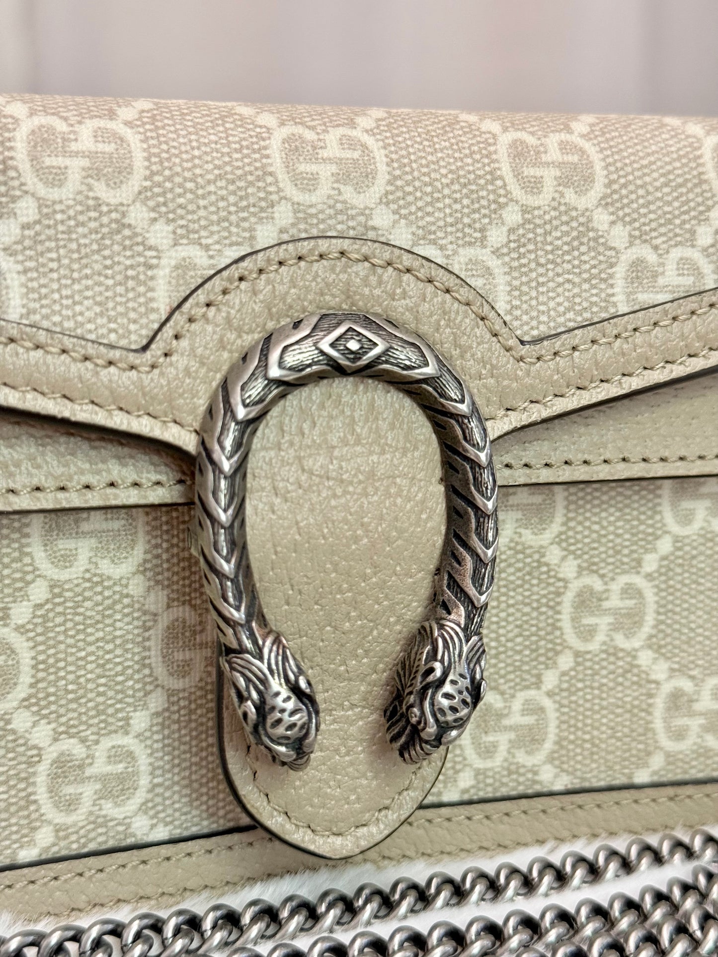 Gucci Mini Dionysus GG Supreme Beige and White