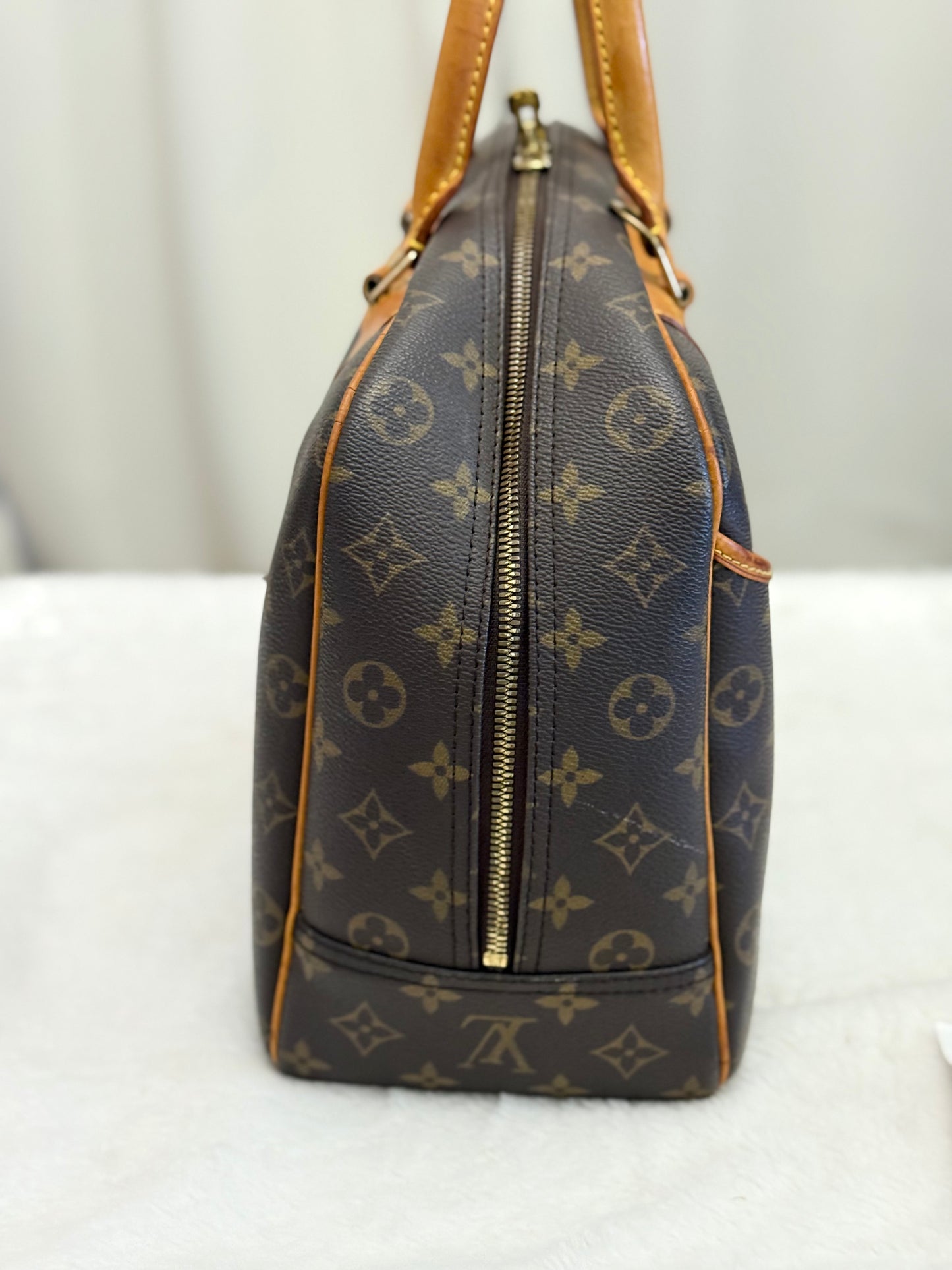 Louis Vuitton Deauville Mono