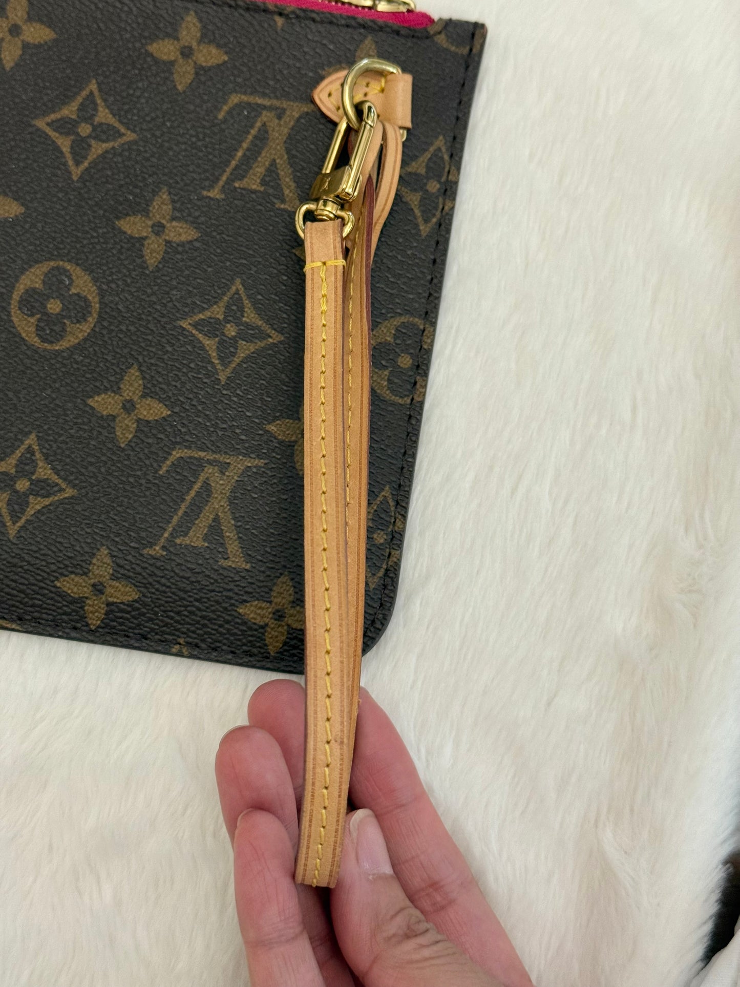 Loui Vuitton Neverfull MM Pivoine Bag and Pouch