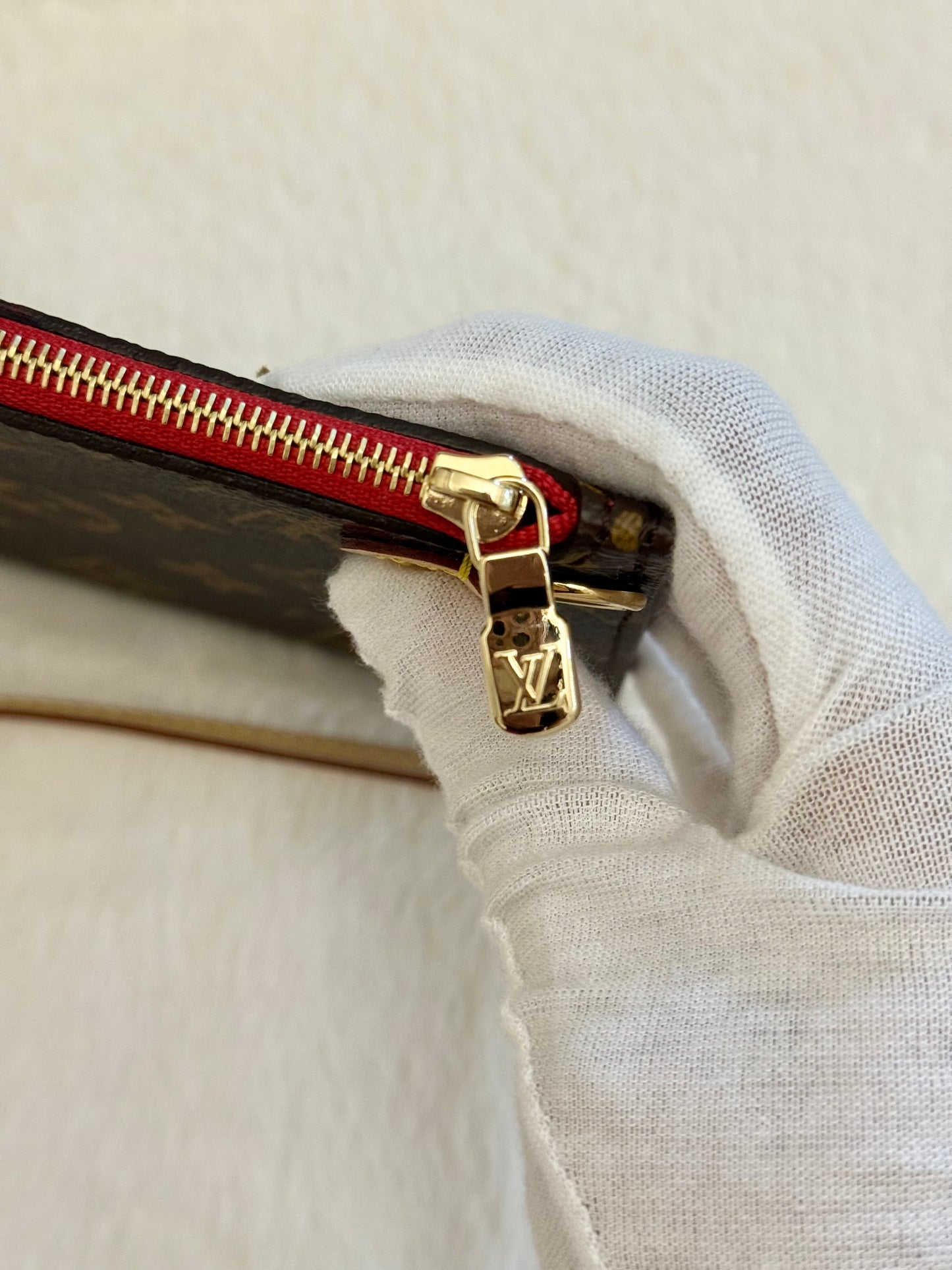 Louis Vuitton Neverfull MM Mono Cerise