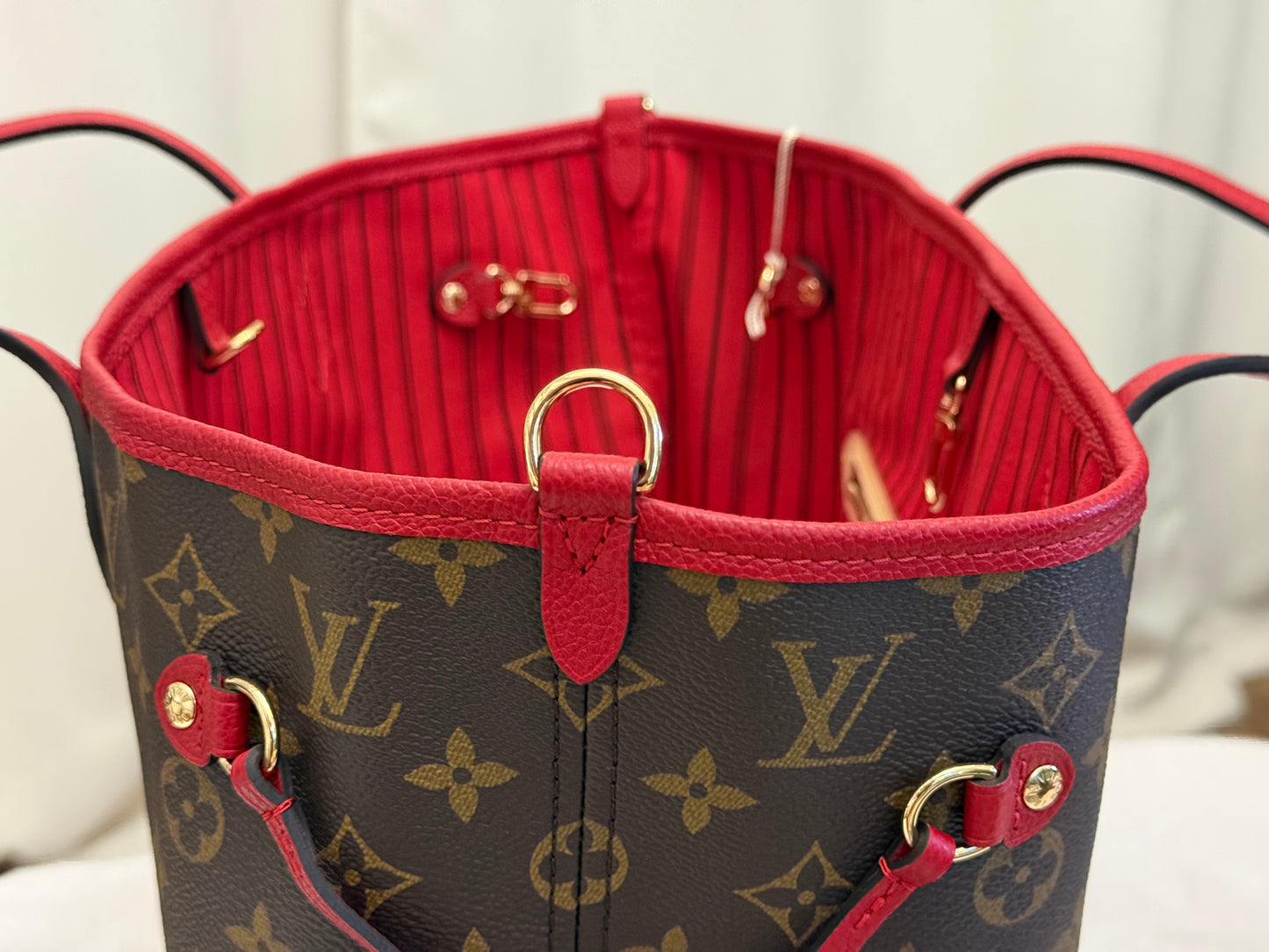 Louis Vuitton Neverfull MM Inside Out Bandouliere Safi Red
