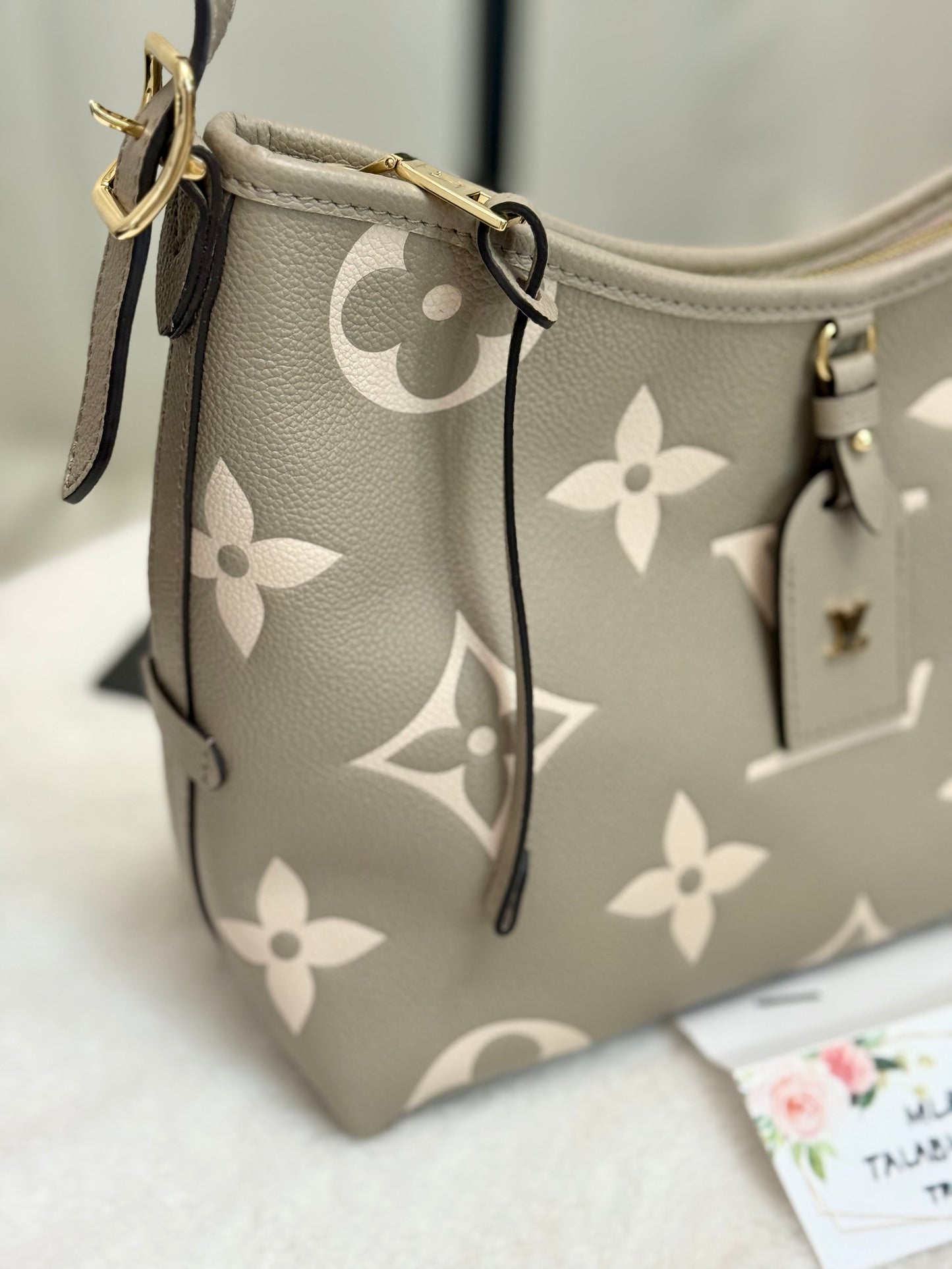 Louis Vuitton Carryall PM Bicolor Dove/Cream Bag