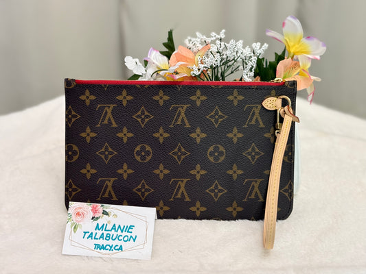 Louis Vuitton Neverfull MM Pouch Mono Cerise