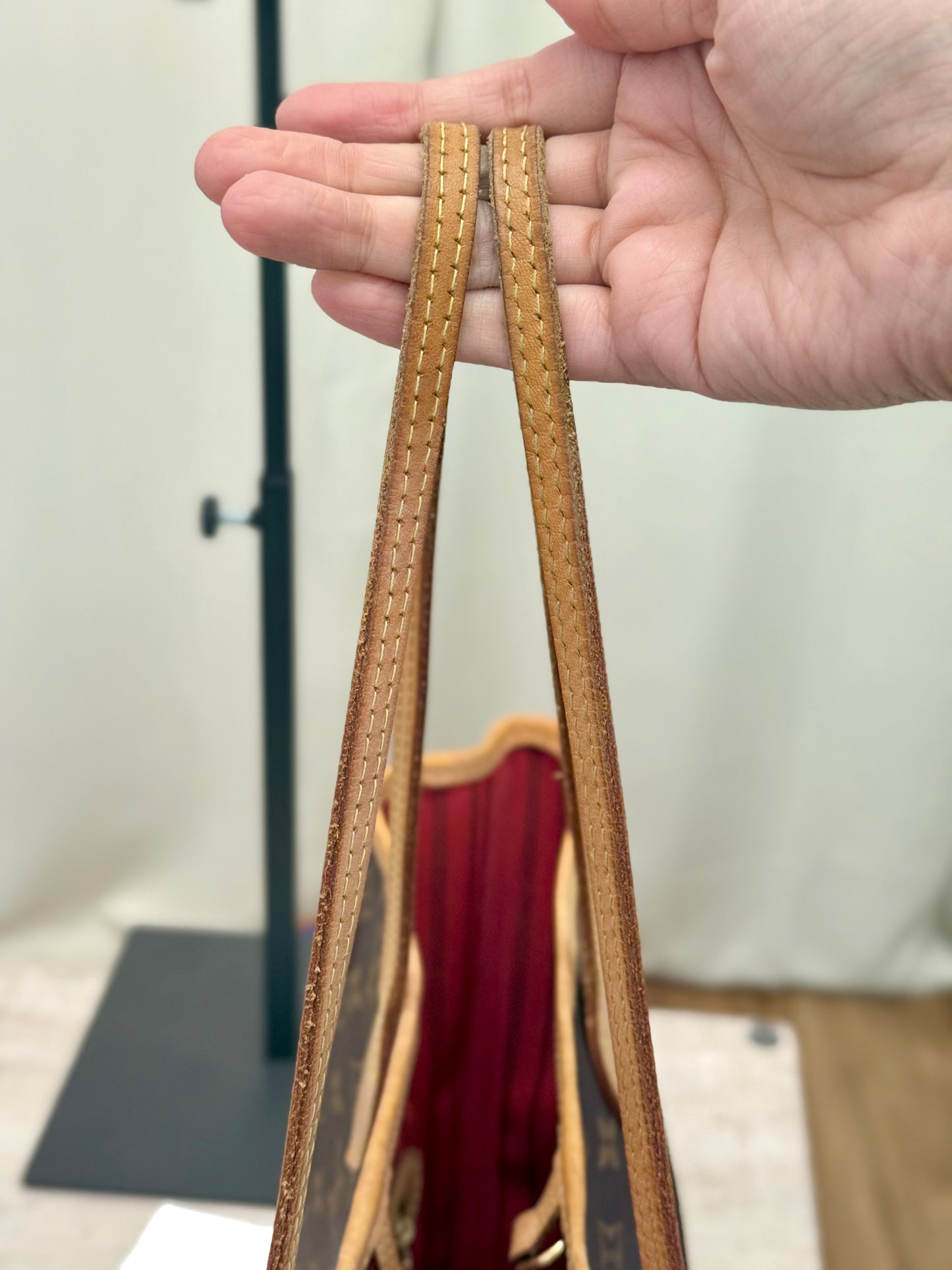 Louis Vuitton Neverfull MM Mono Cerise