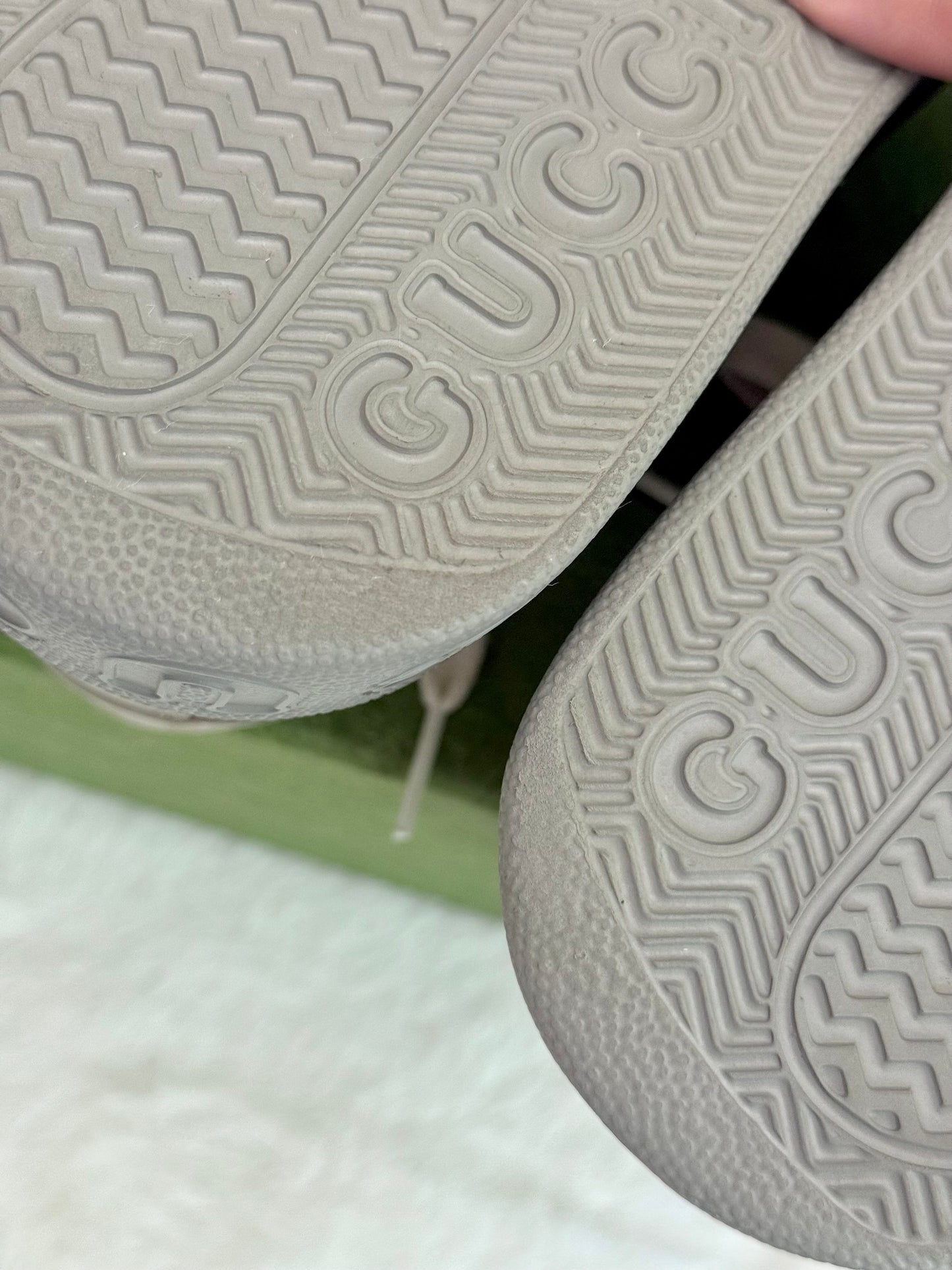 Gucci Oatmeal Light Pink GG Supreme Women's Sneakers Size 37.5