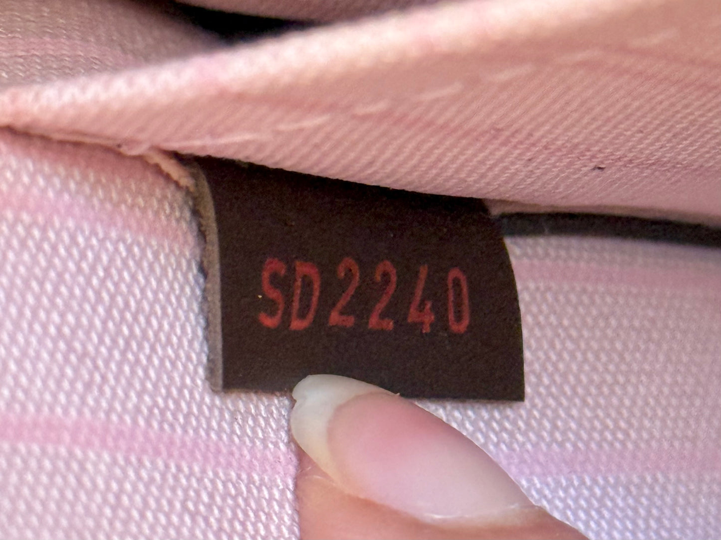 Louis Vuitton Neverfull MM DE Rose Ballerine