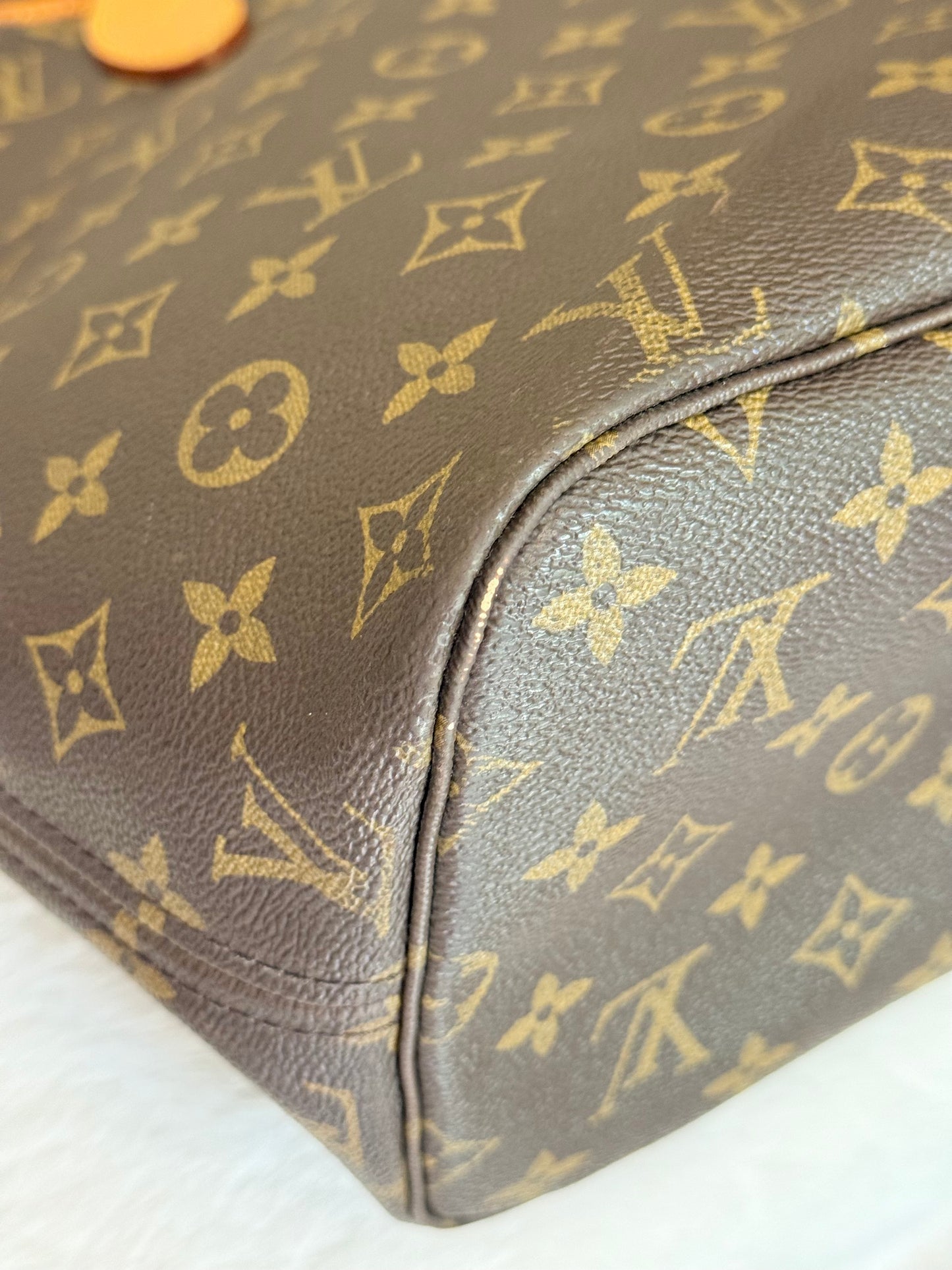 Louis Vuitton Neverfull MM Mono Beige