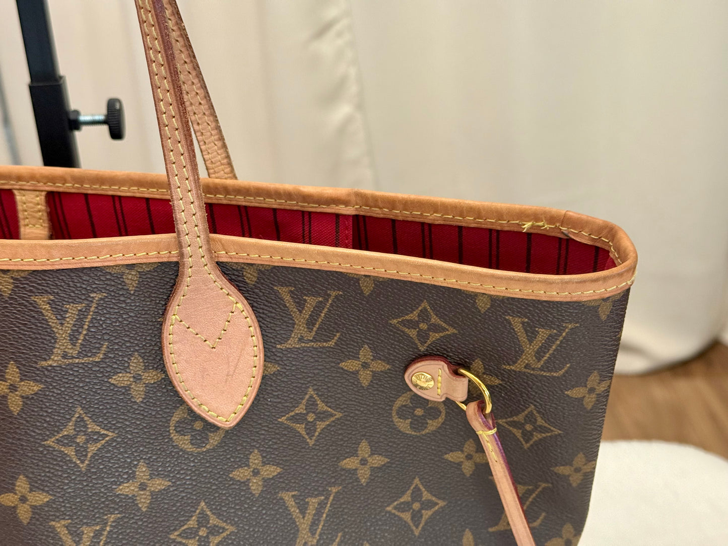 Louis Vuitton Neverfull MM Mono Cerise