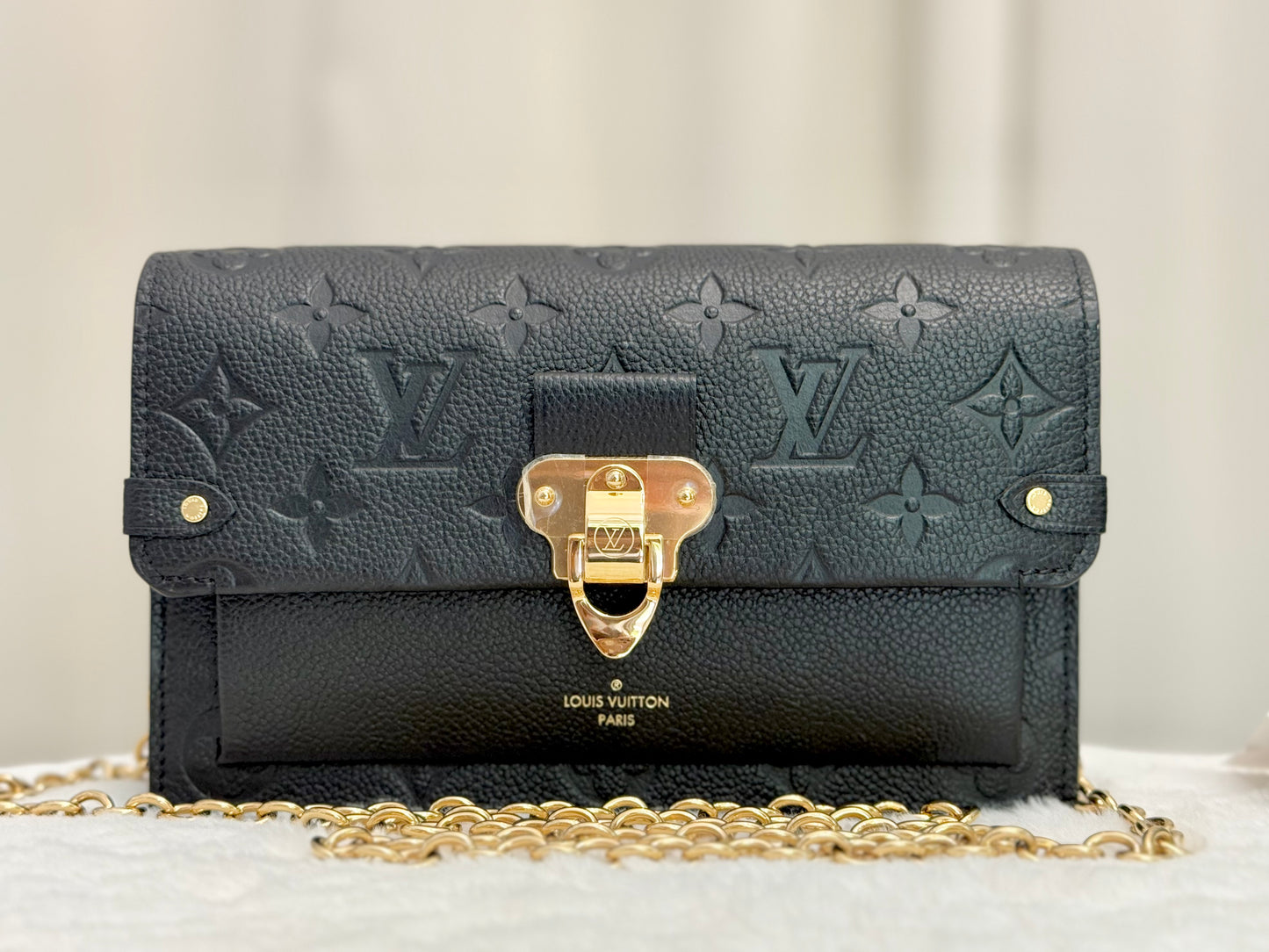 Louis Vuitton Vavin Chain Wallet Mono Empreinte Noir/Black