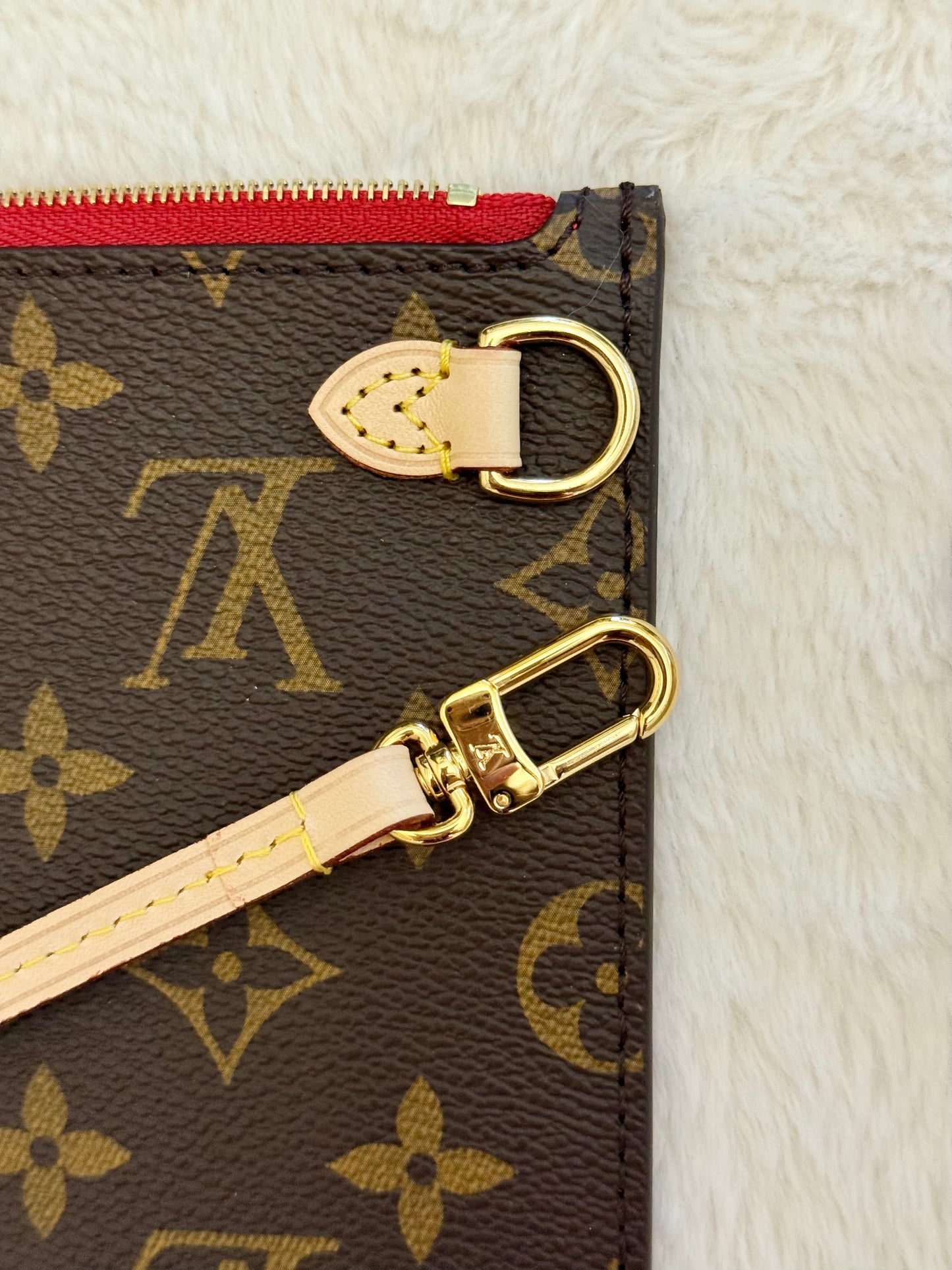 Louis Vuitton Neverfull MM Mono Cerise