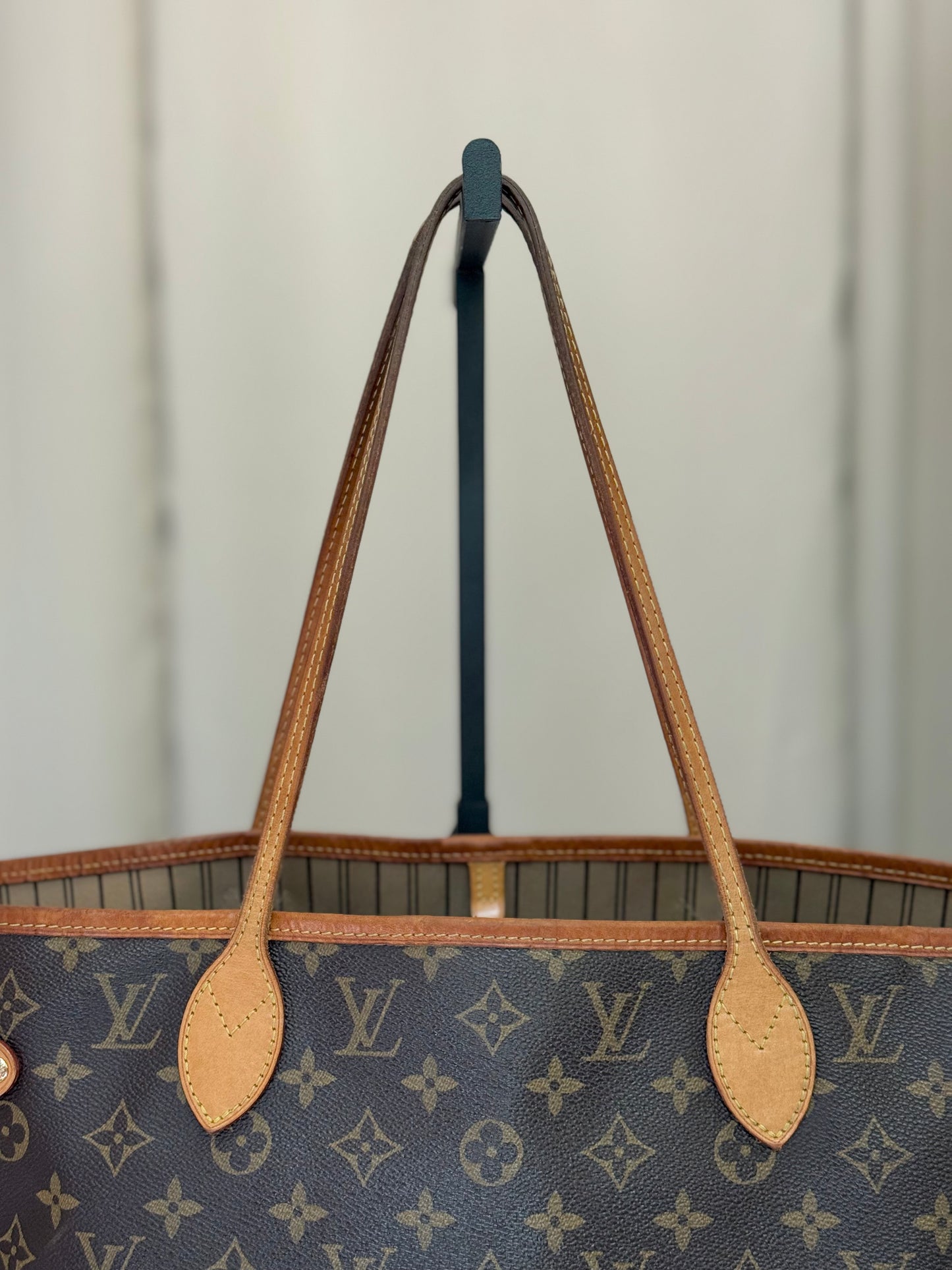 Louis Vuitton Neverfull MM Mono Beige