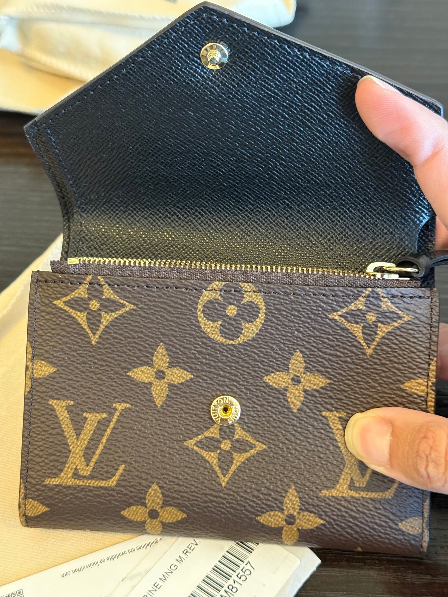 Louis Vuitton Victorine Reverse Mono