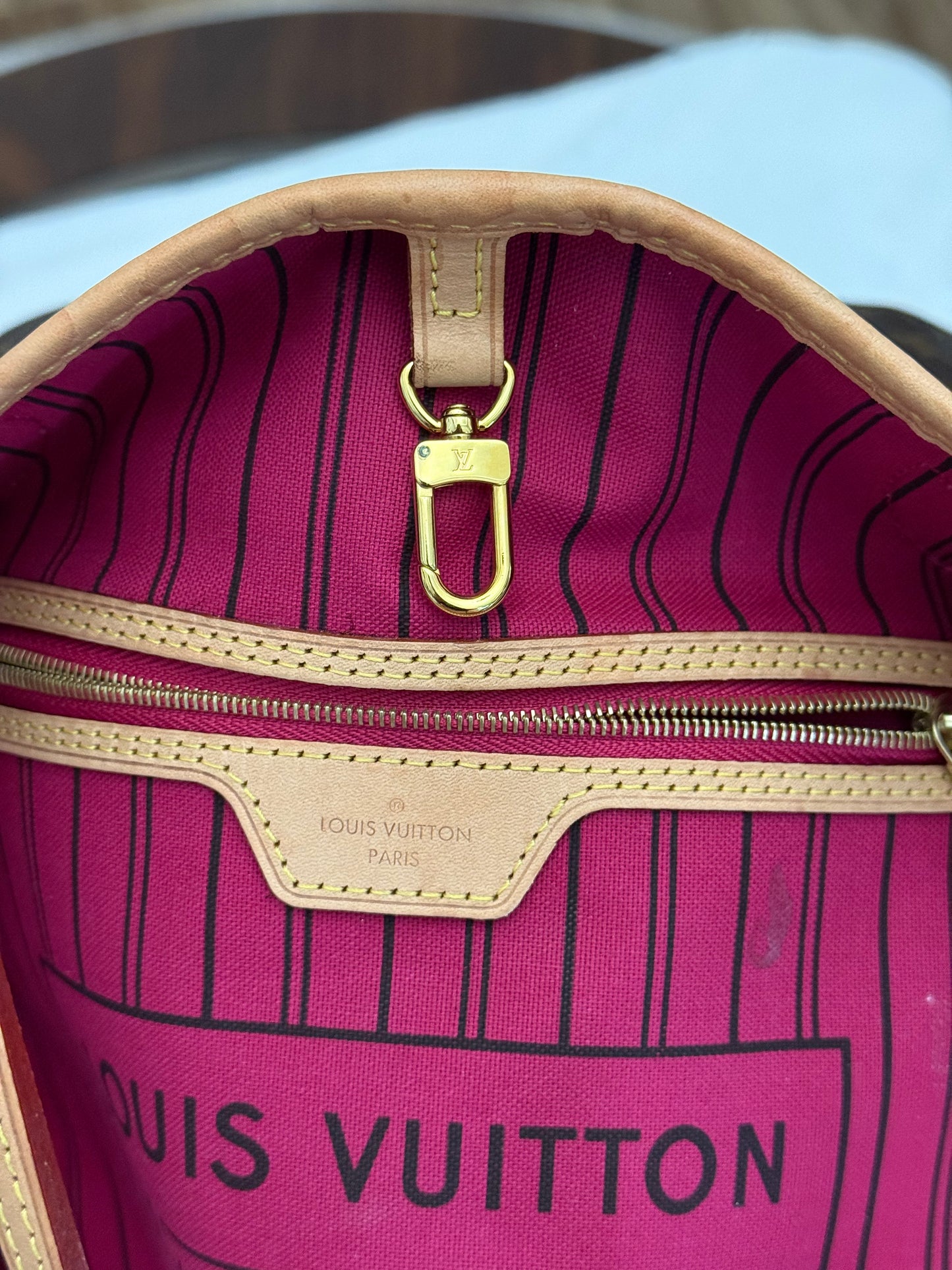 Loui Vuitton Neverfull MM Pivoine Bag and Pouch