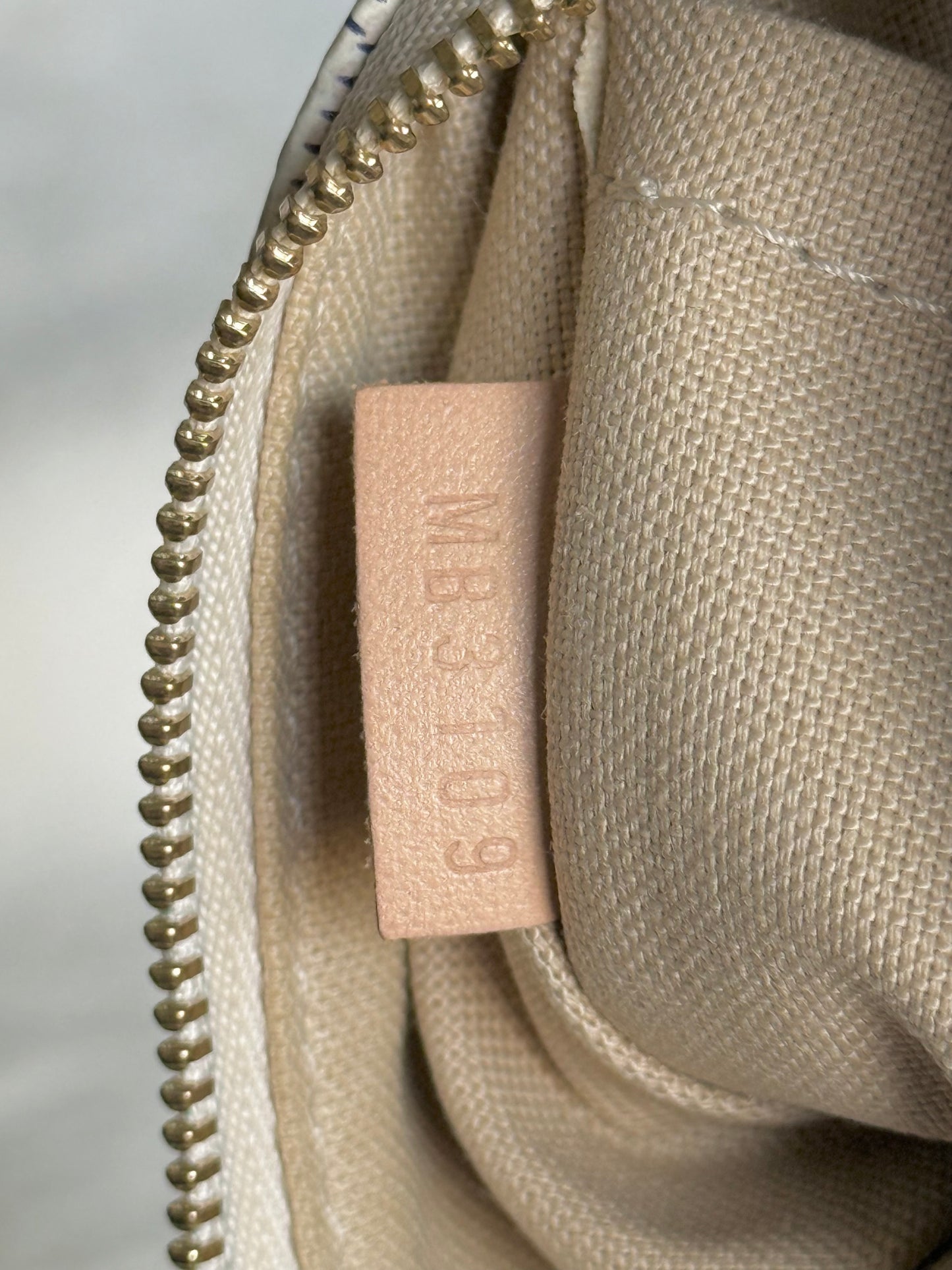 Louis Vuitton Pochette Accessoires New Model Damier Azur