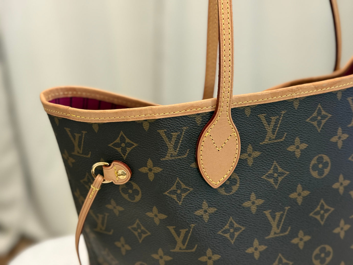 Loui Vuitton Neverfull MM Pivoine Bag and Pouch