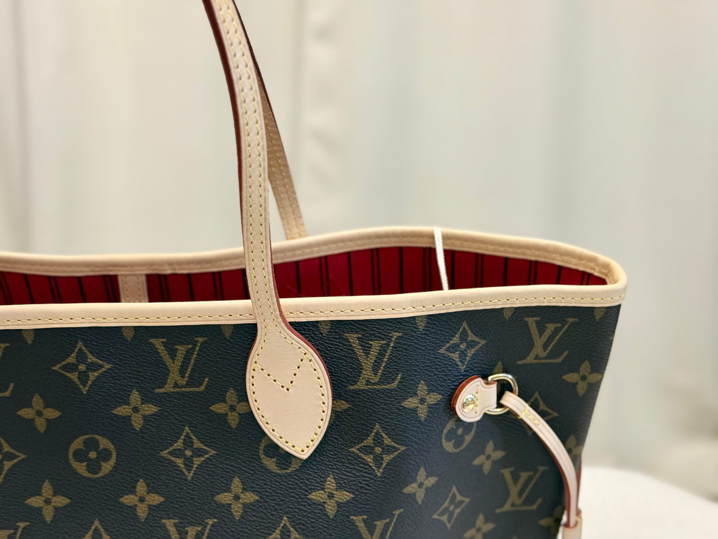 Louis Vuitton Neverfull MM Mono Cerise