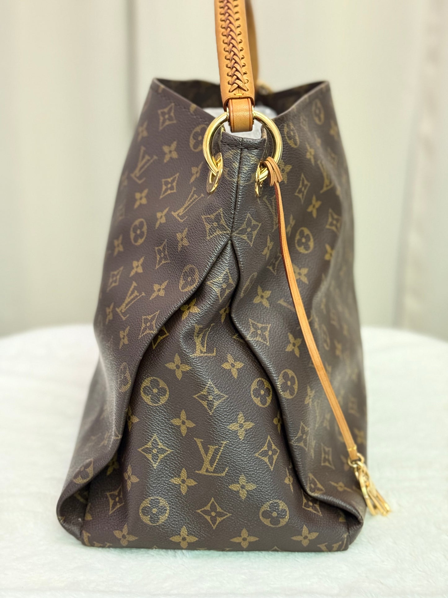 Louis Vuitton Artsy MM Mono