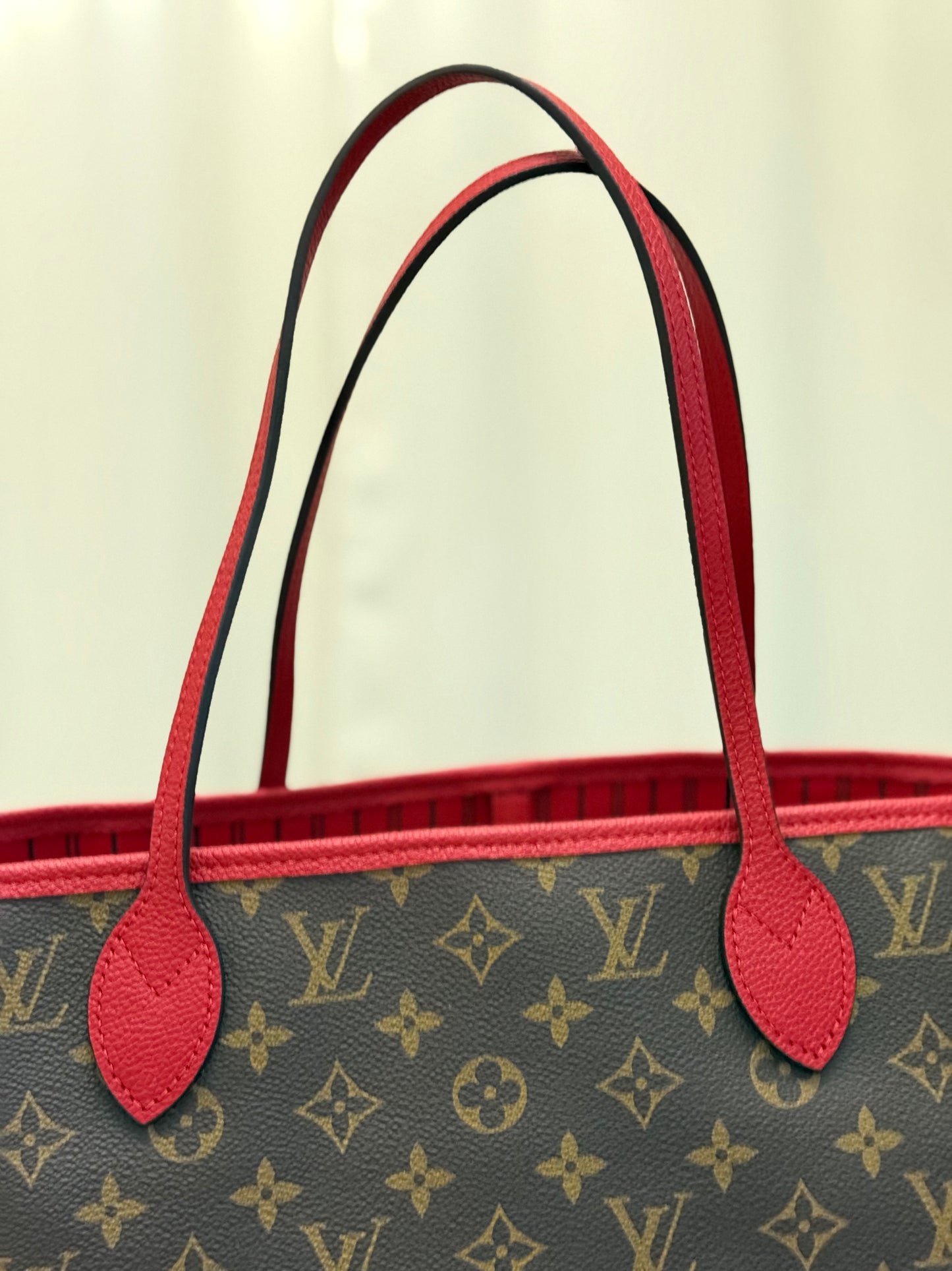 Louis Vuitton Neverfull MM Inside Out Bandouliere Safi Red
