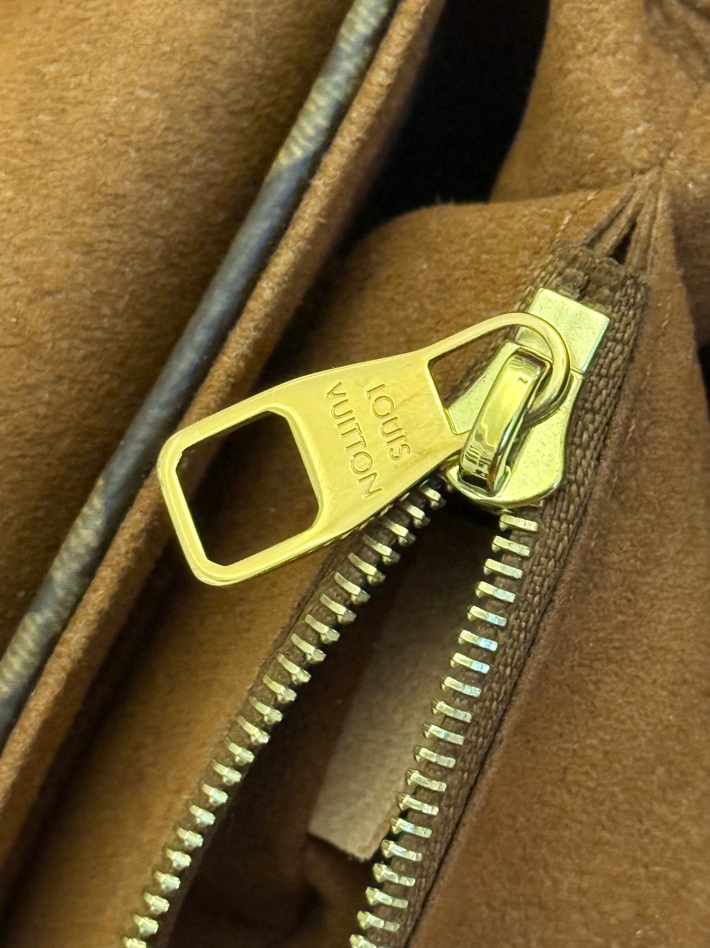 Louis Vuitton Pallas Chain Mono with Havane Leather