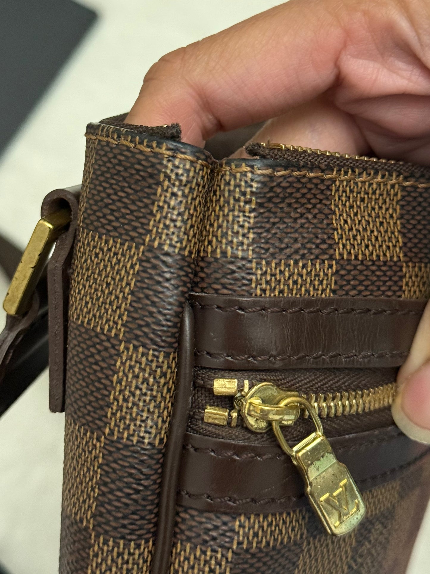 Louis Vuitton Pochette Bosphore DE