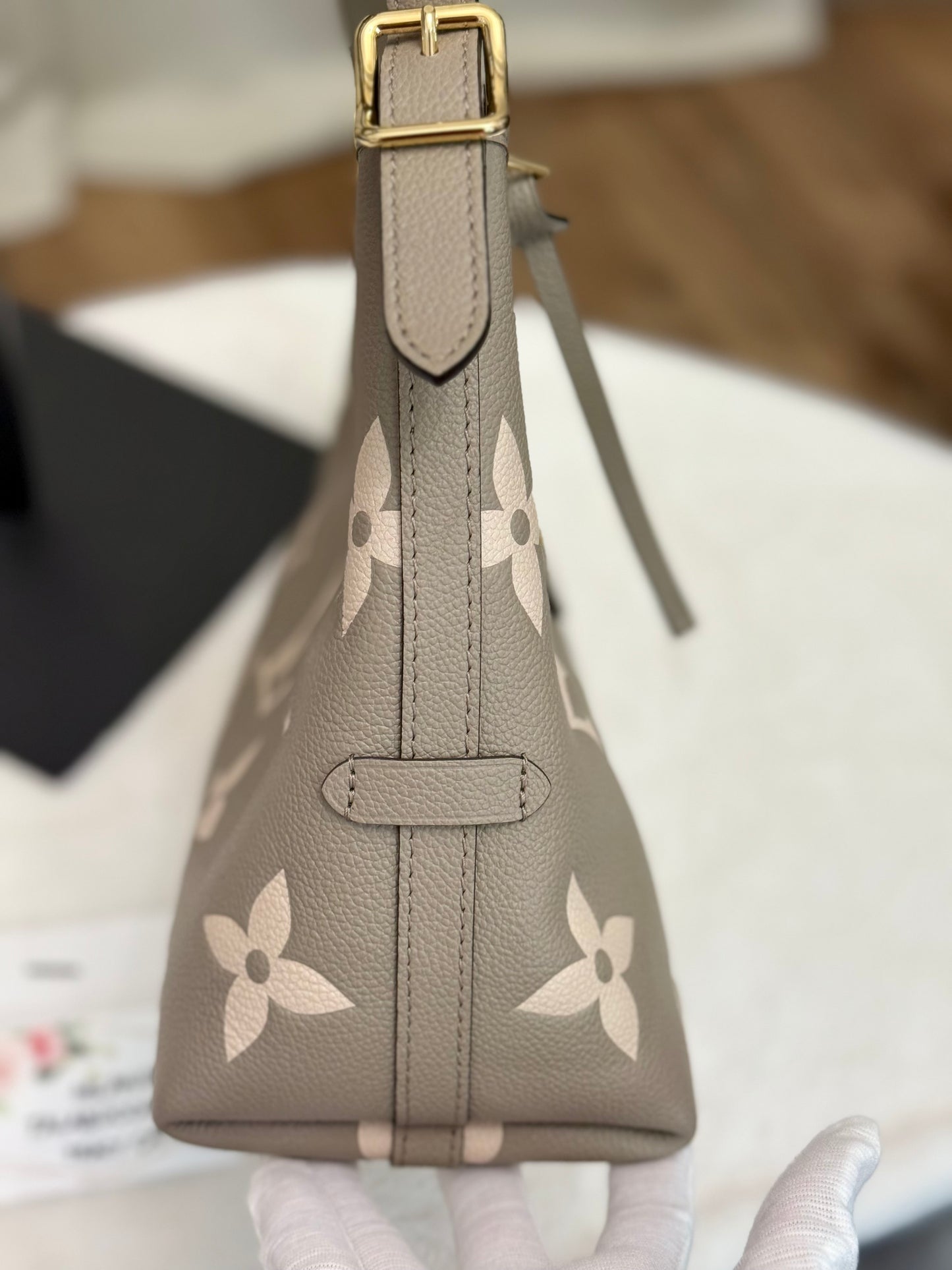 Louis Vuitton Carryall PM Bicolor Dove/Cream Bag