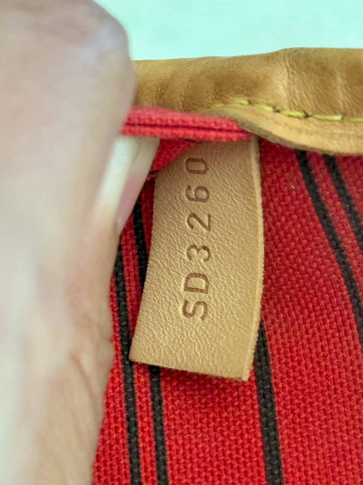 Louis Vuitton Neverfull MM Mono Cerise