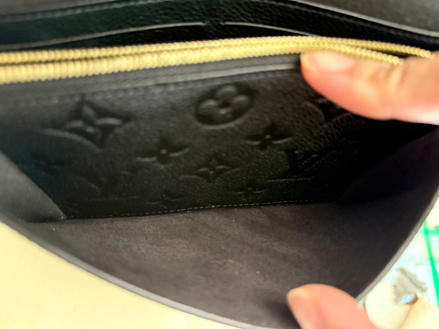 Louis Vuitton Vavin Chain Wallet Mono Empreinte Noir/Black