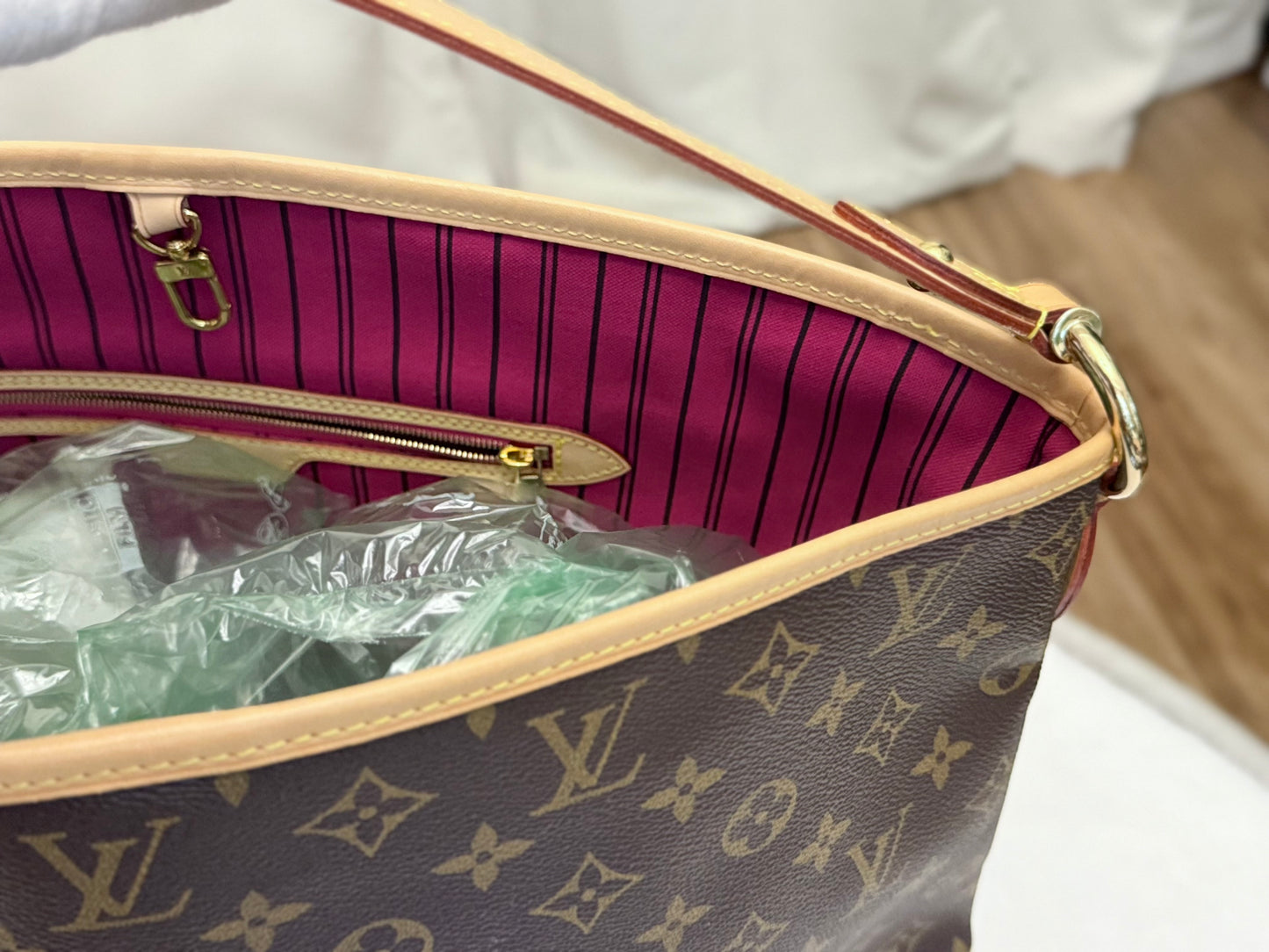 Louis Vuitton Delightful MM Mono Pivoine
