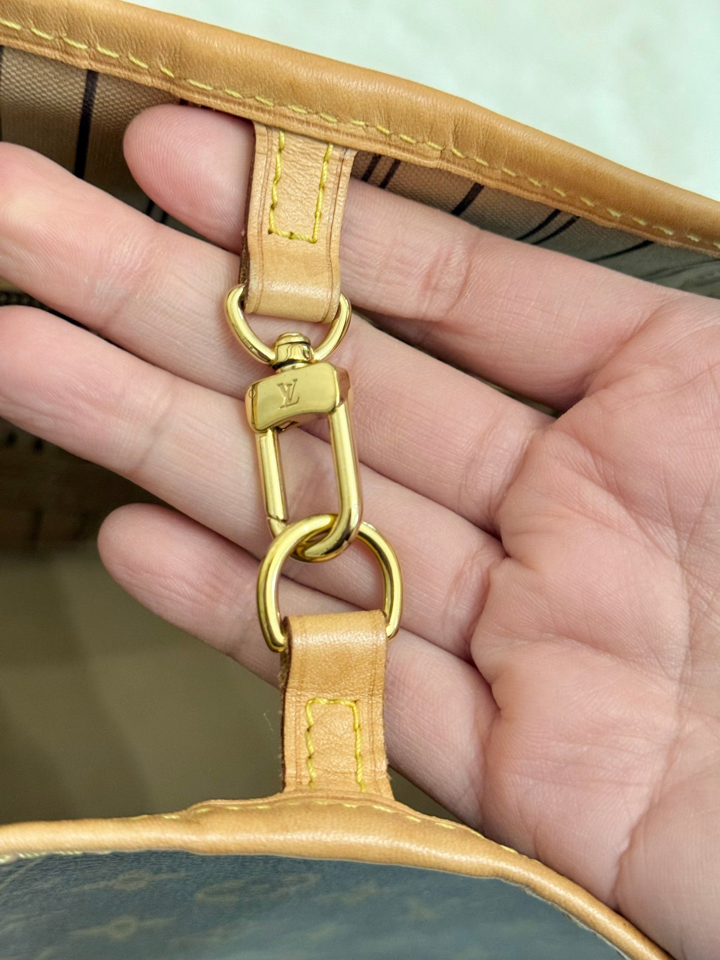 Louis Vuitton Neverfull MM Mono Bag and Pouch Set