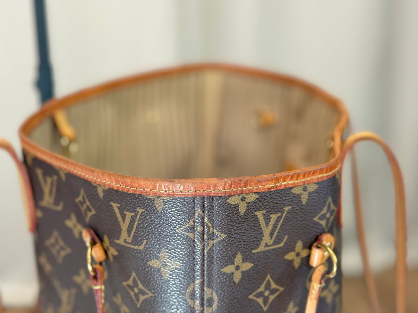 Louis Vuitton Neverfull MM Mono Beige