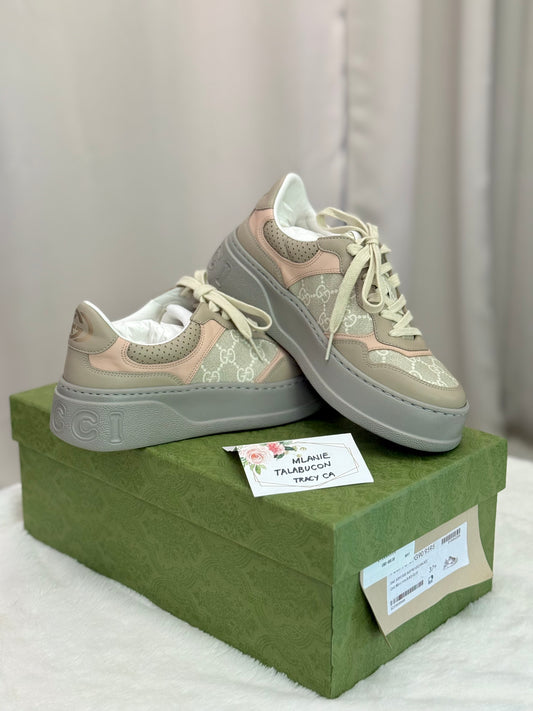 Gucci Oatmeal Light Pink GG Supreme Women's Sneakers Size 37.5