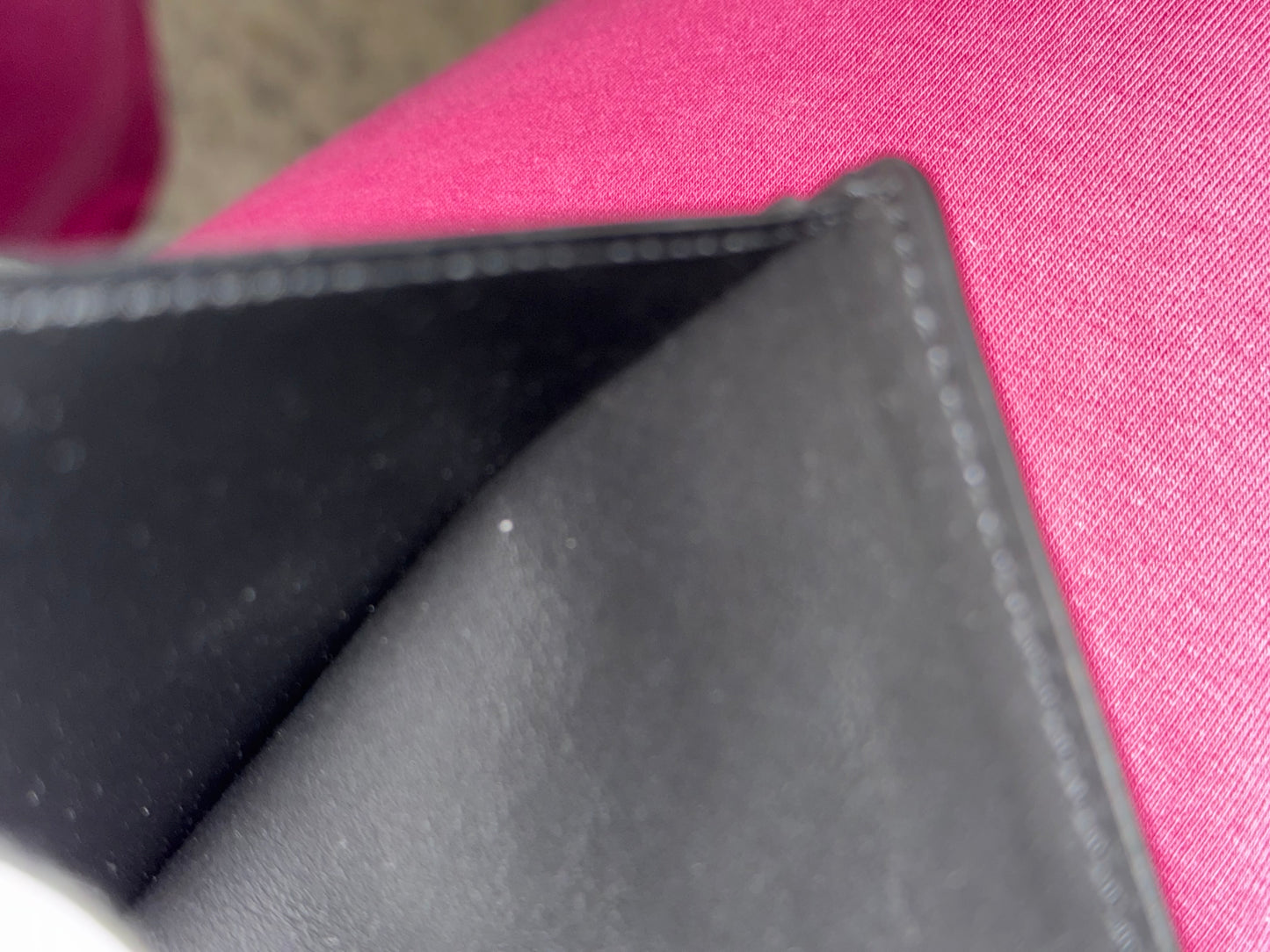 Louis Vuitton Multiple Men’s Wallet in Black Taurillon