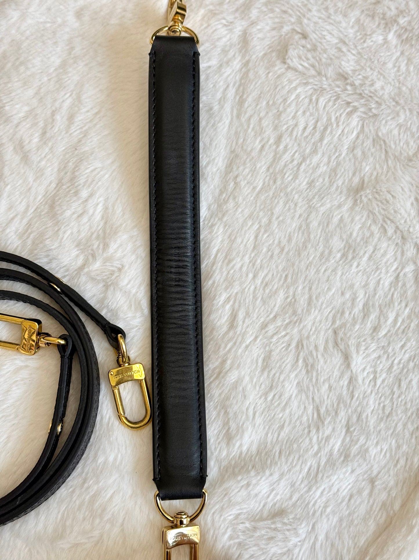 Louis Vuitton Neonoe MM Empreinte Bicolor Black/Beige