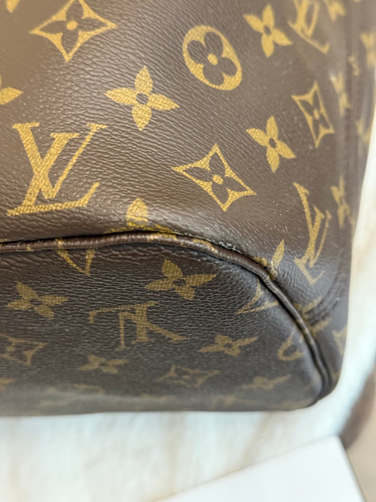 Louis Vuitton Neverfull MM Mono Bag and Pouch Set