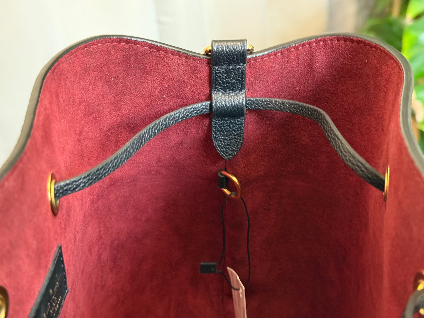 Louis Vuitton Neonoe MM Empreinte Bicolor Black/Beige