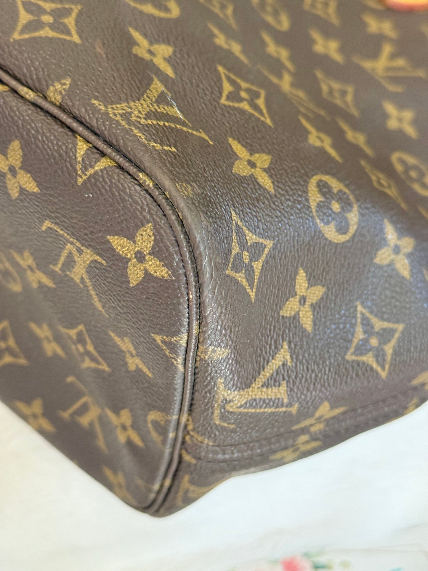 Louis Vuitton Neverfull MM Mono Beige