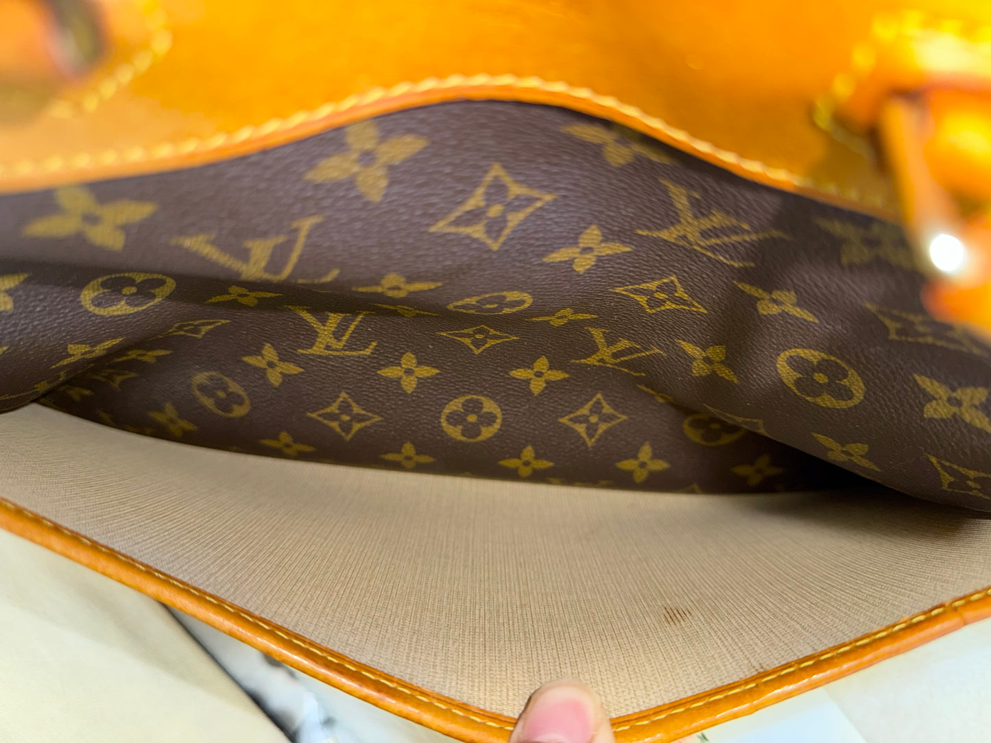 Louis Vuitton Deauville Mono