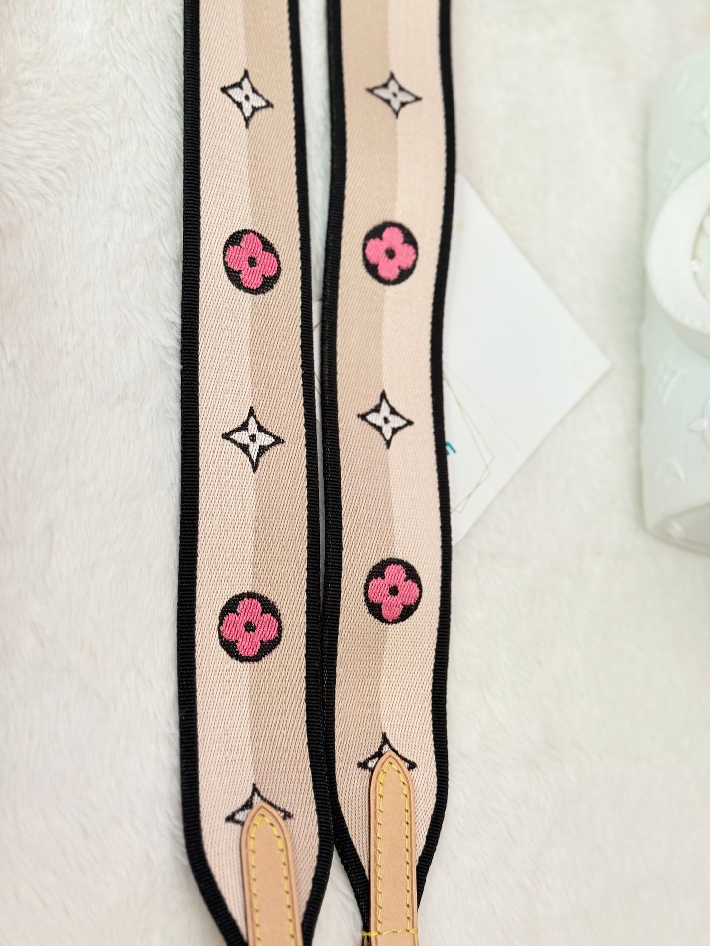 Louis Vuitton Jacquard Non-adjustable Strap Black/Pink
